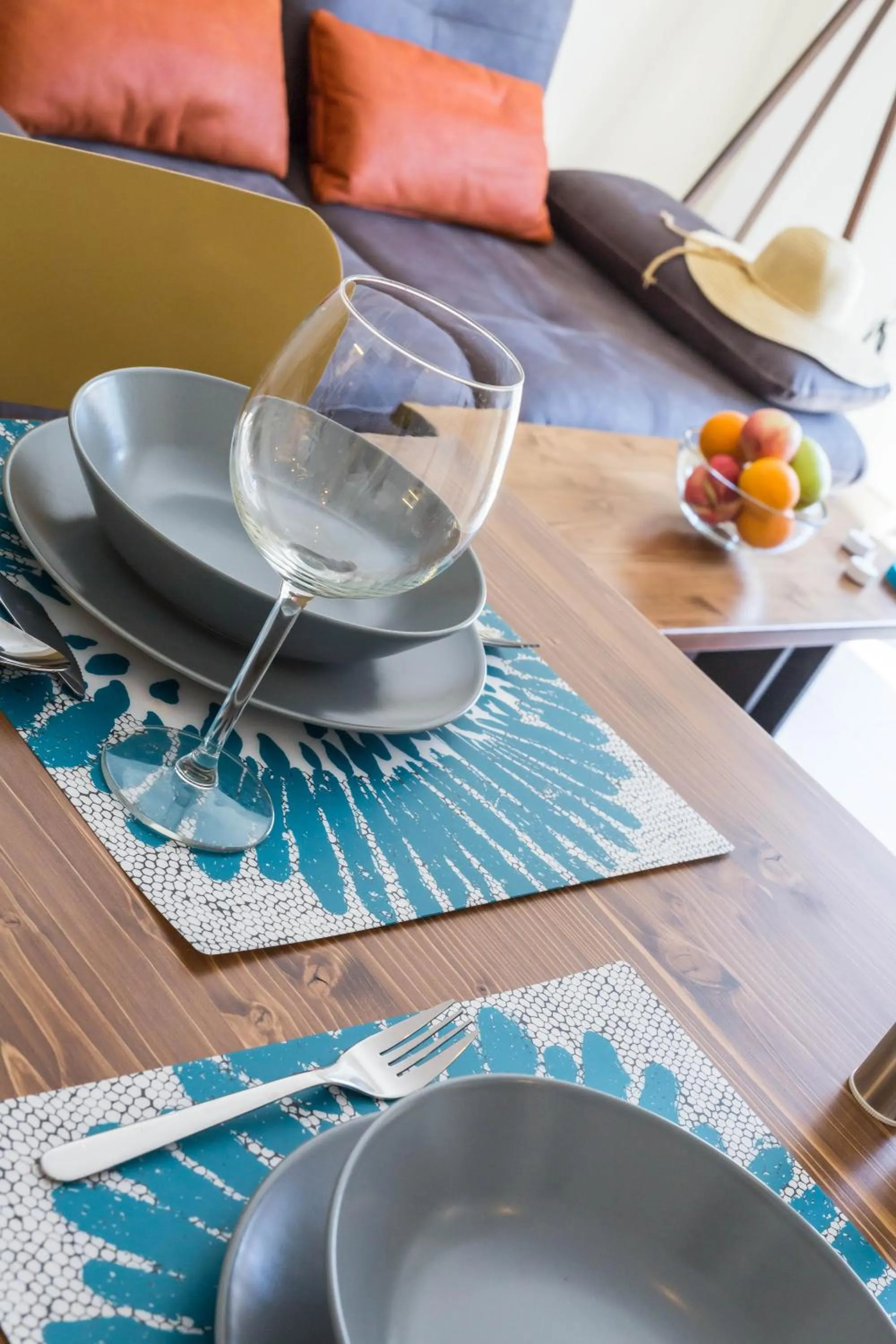 Dining area in Erdem City Apart