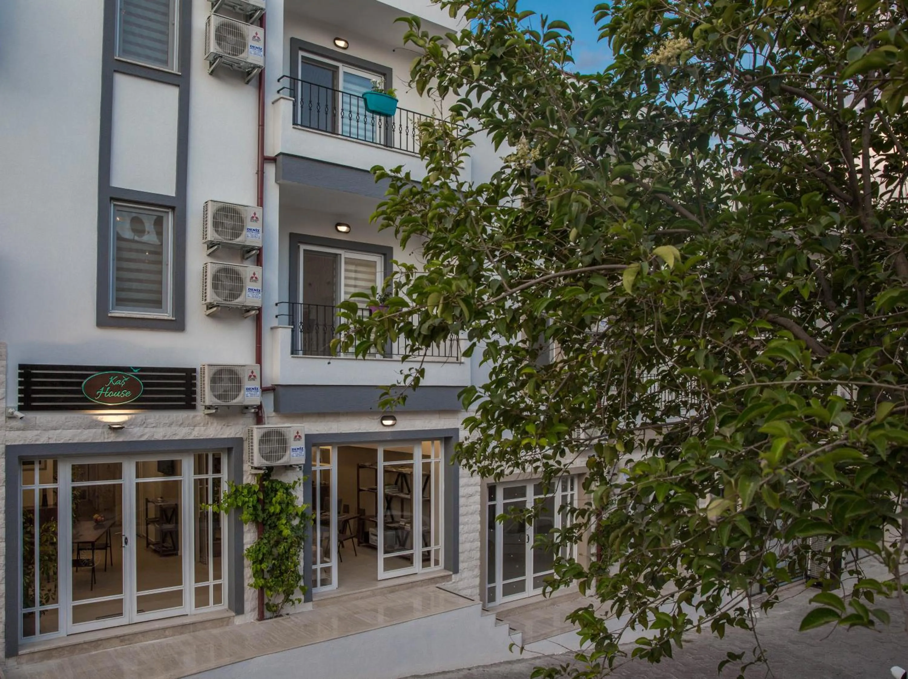 Property building in Erdem City Apart