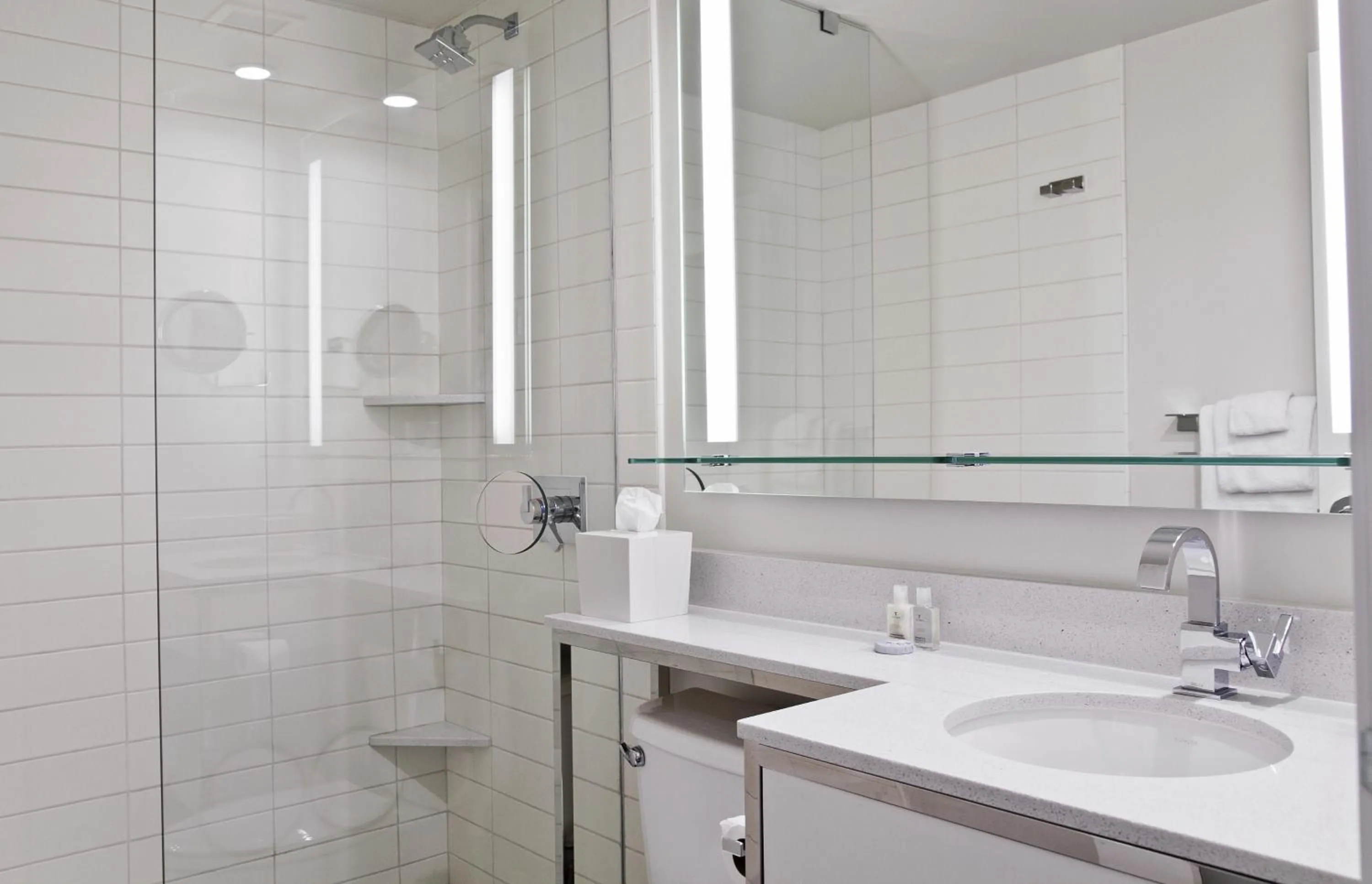 Shower in The Garland