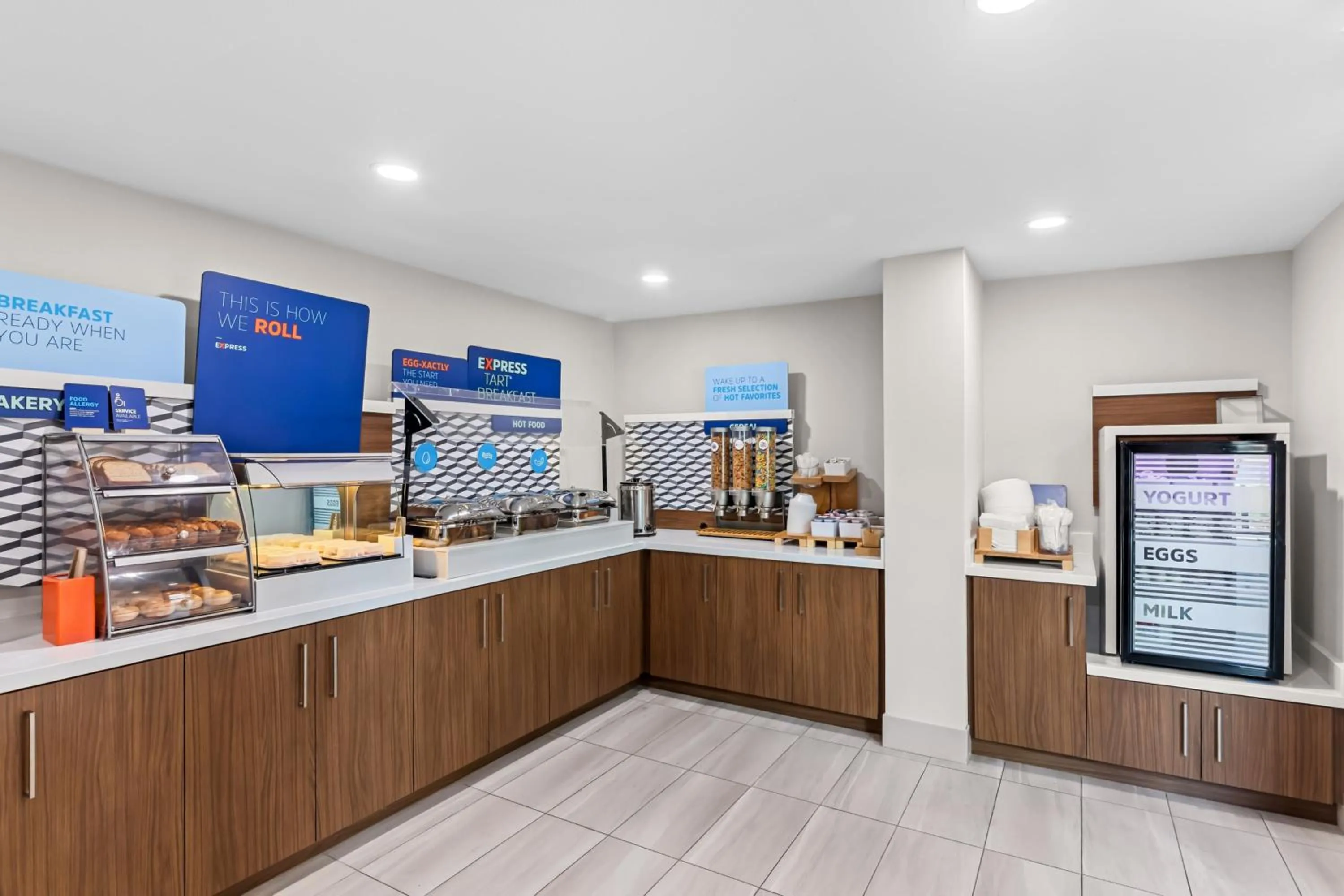 Breakfast in Holiday Inn Express & Suites Austin SW - Sunset Valley by IHG Hotel