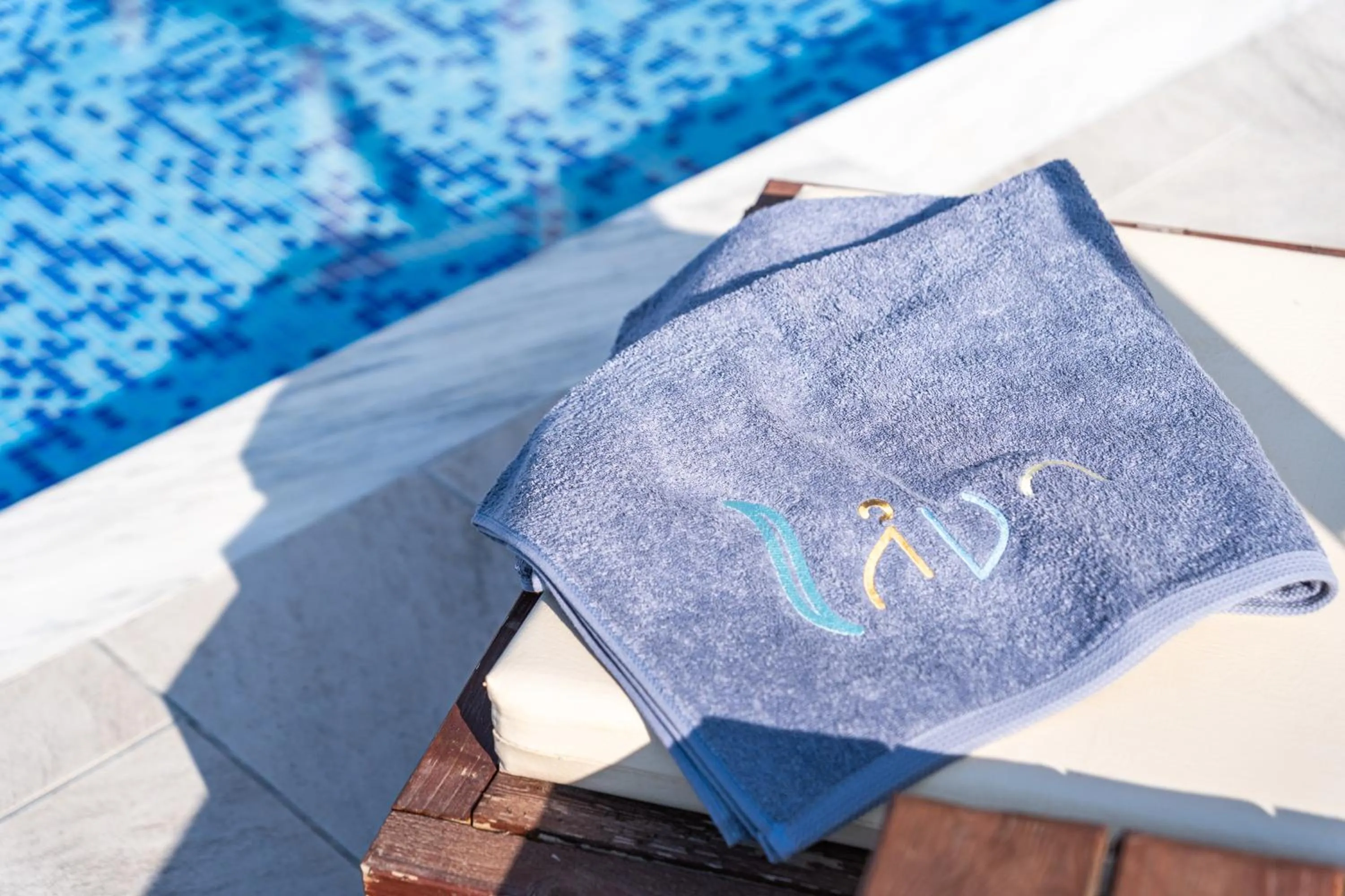 Swimming pool in Lido Paradise Apartments Corfu