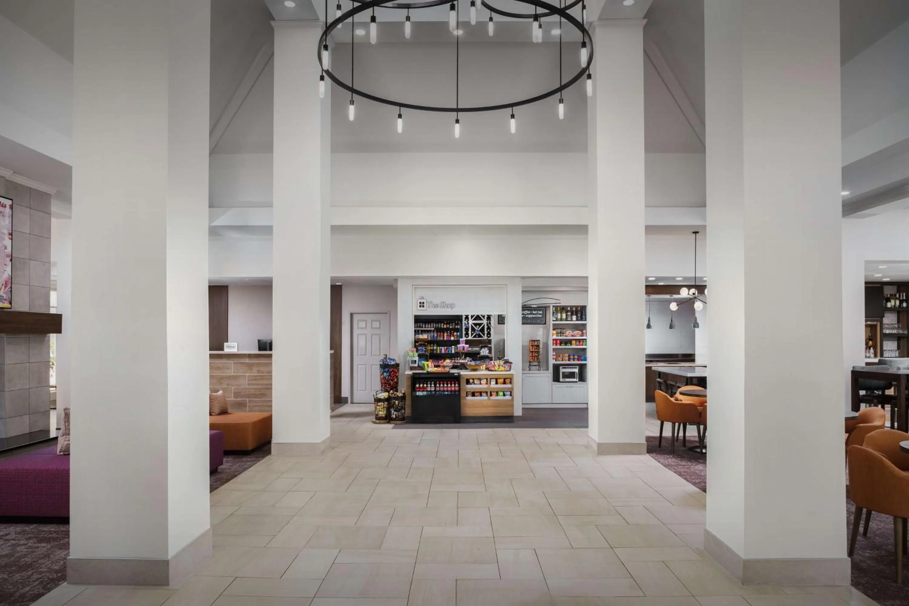 Lobby or reception in Hilton Garden Inn Tuscaloosa