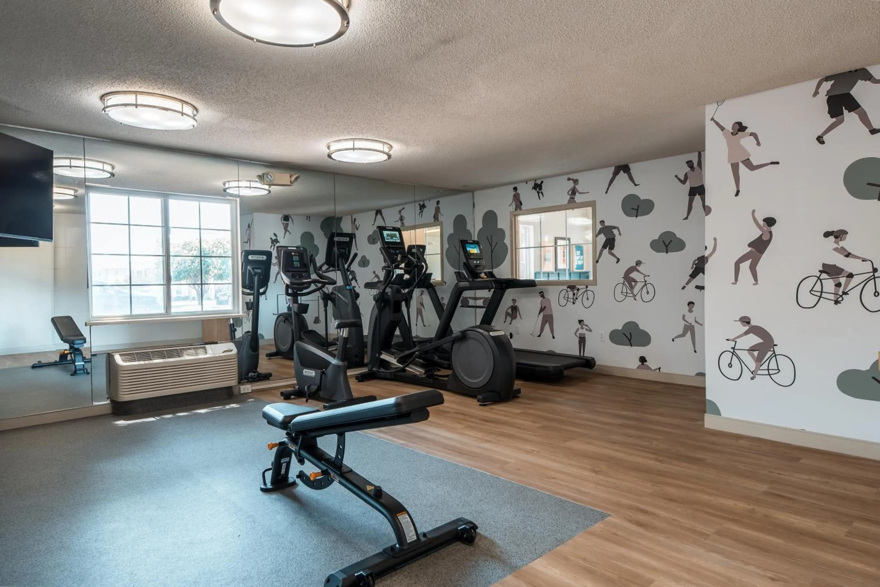 Fitness centre/facilities in Sonesta Simply Suites Dallas Richardson