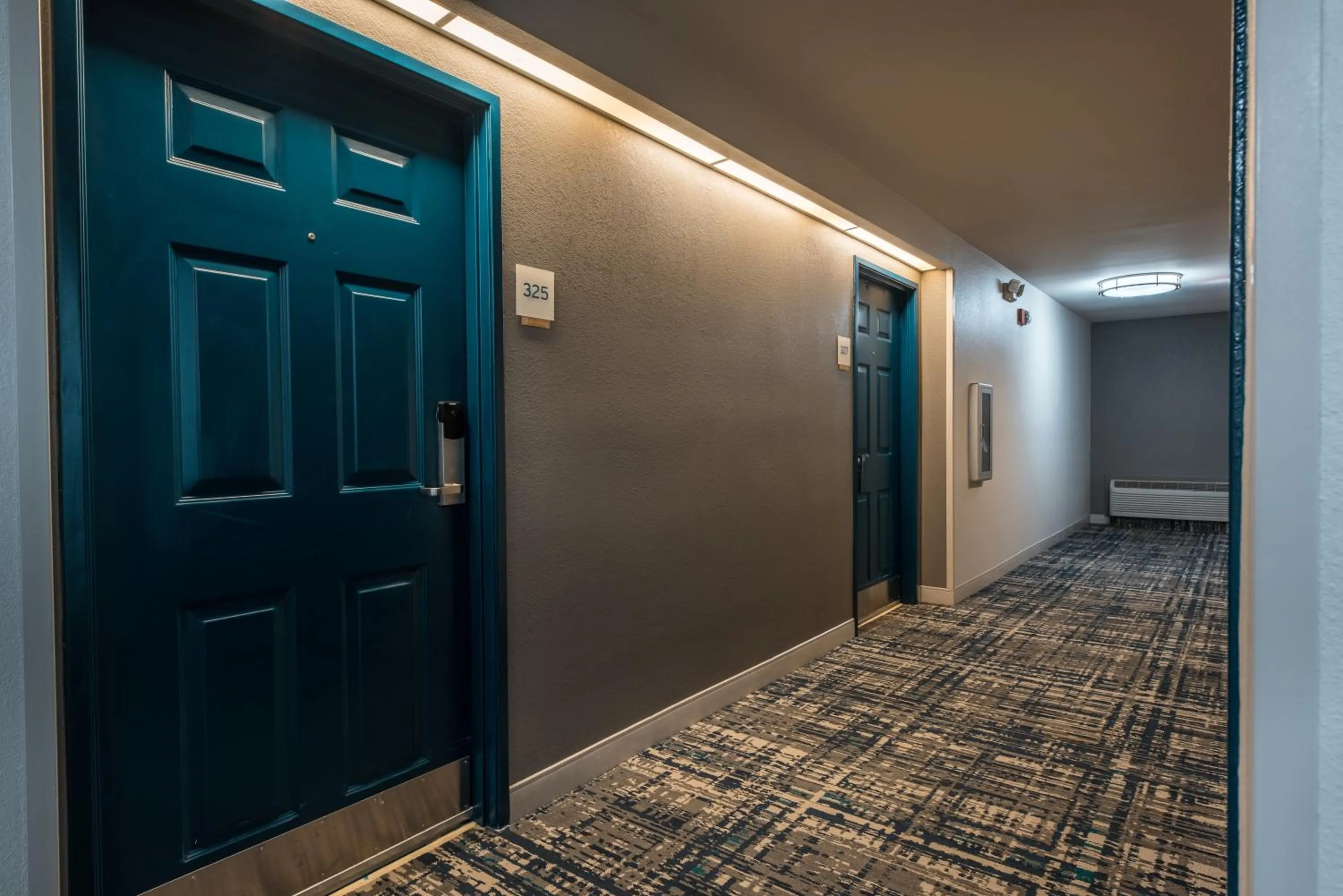 Property building in Sonesta Simply Suites Dallas Richardson