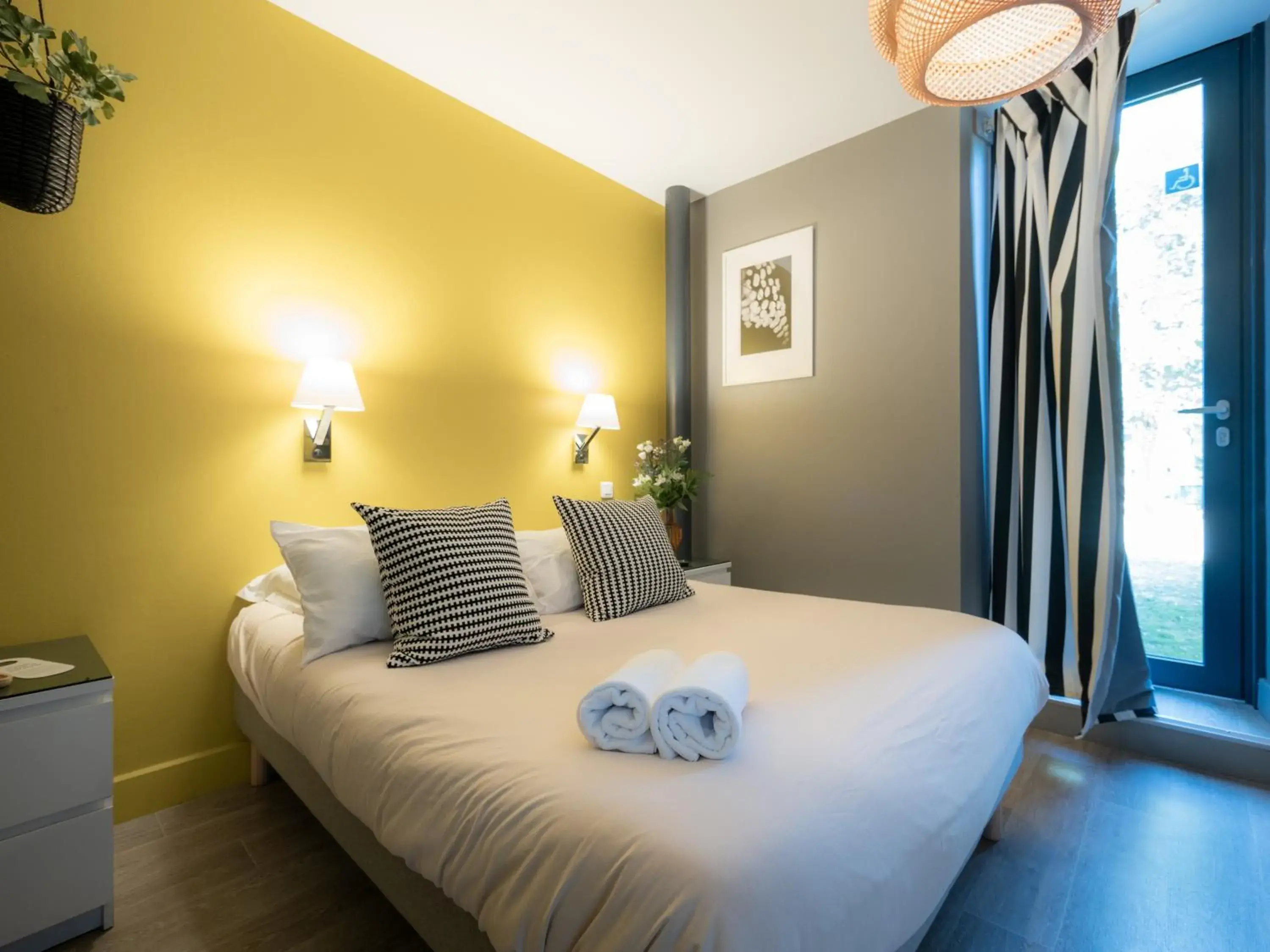 Double Room - Disability Access in Domaine de Garabaud Double Room - Disability Access in Domaine de Garabaud