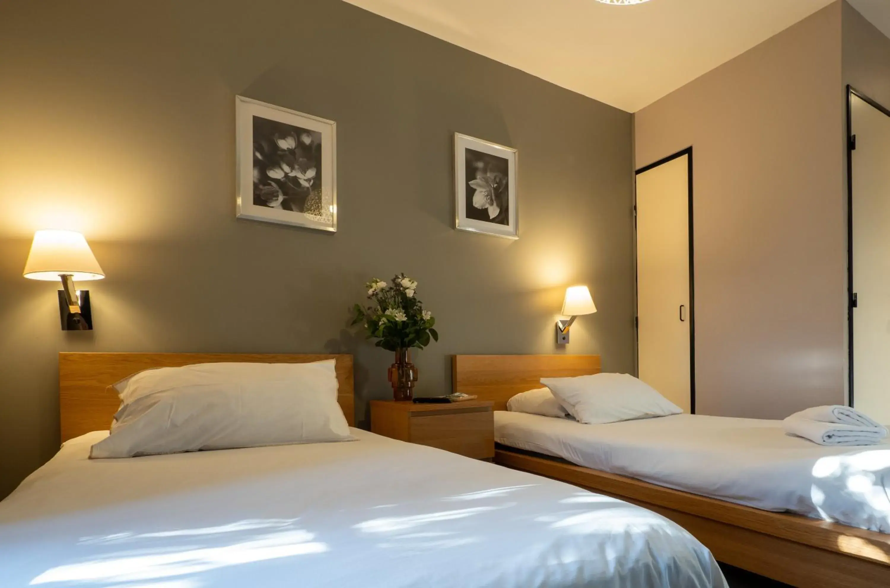 Twin Room in Domaine de Garabaud Twin Room in Domaine de Garabaud