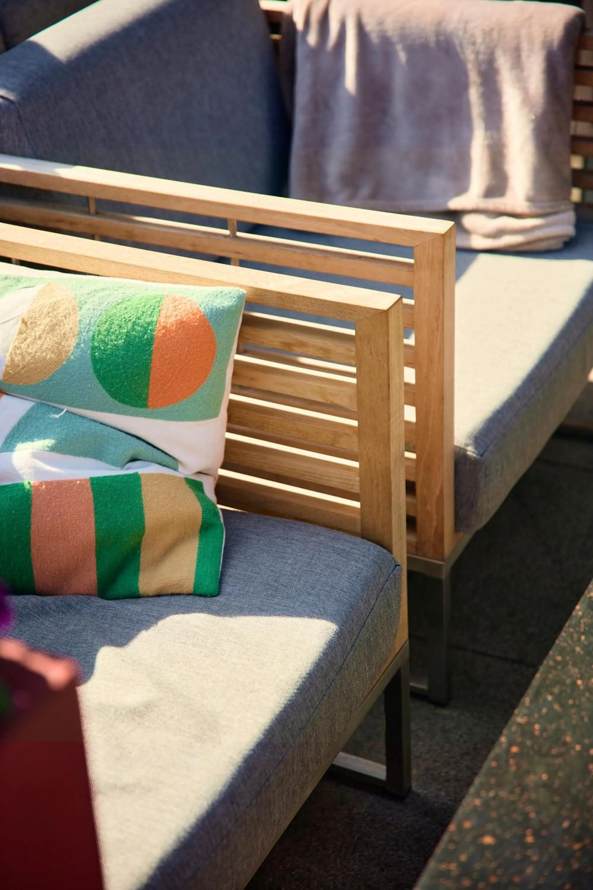 Restaurant/places to eat, Bed in Avalon Hotel