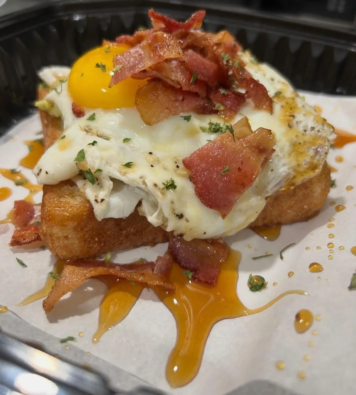 Restaurant/places to eat in Hotel Westport Kansas City, Tapestry Collection by Hilton