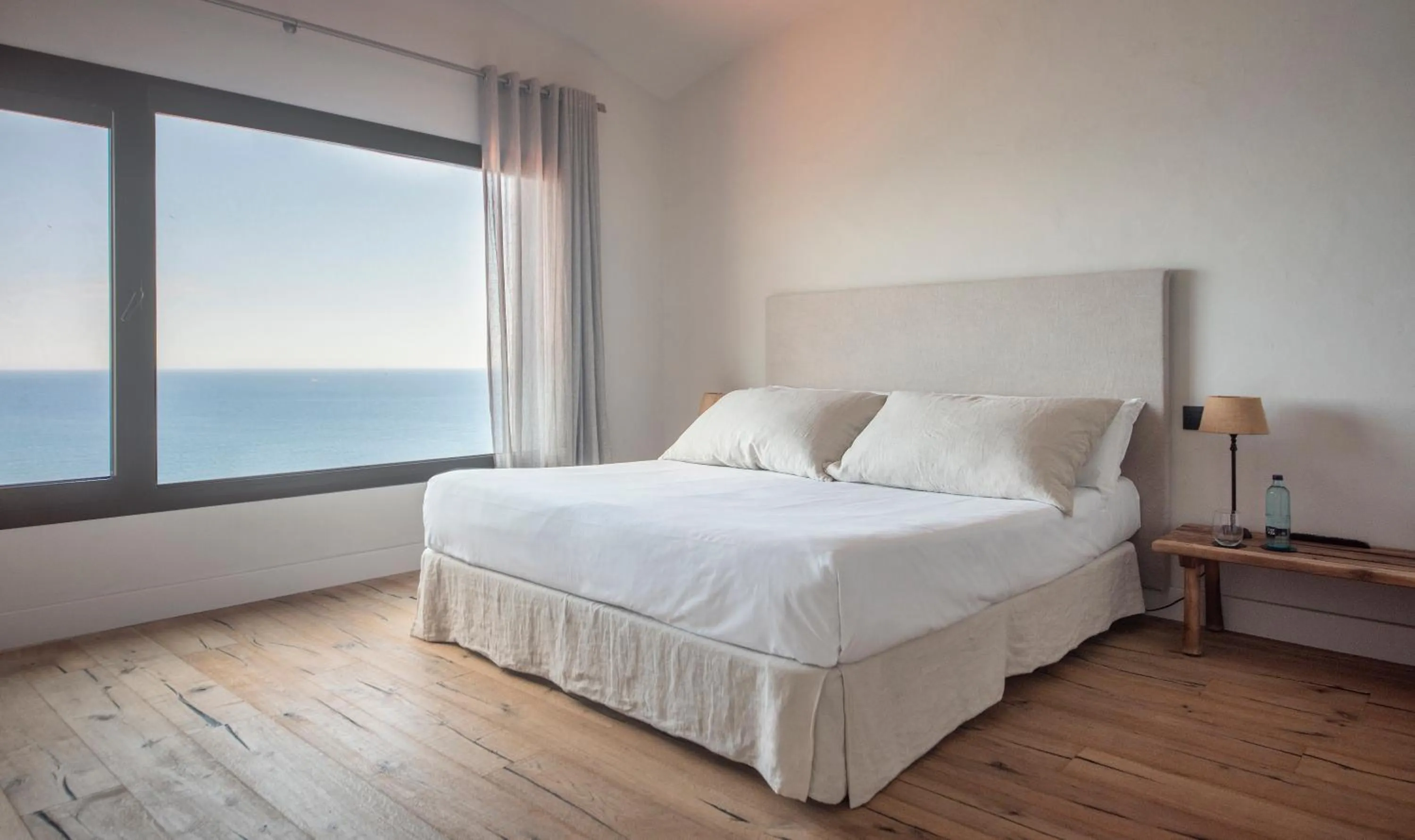 Bed in BYPILLOW Cap Sa Sal