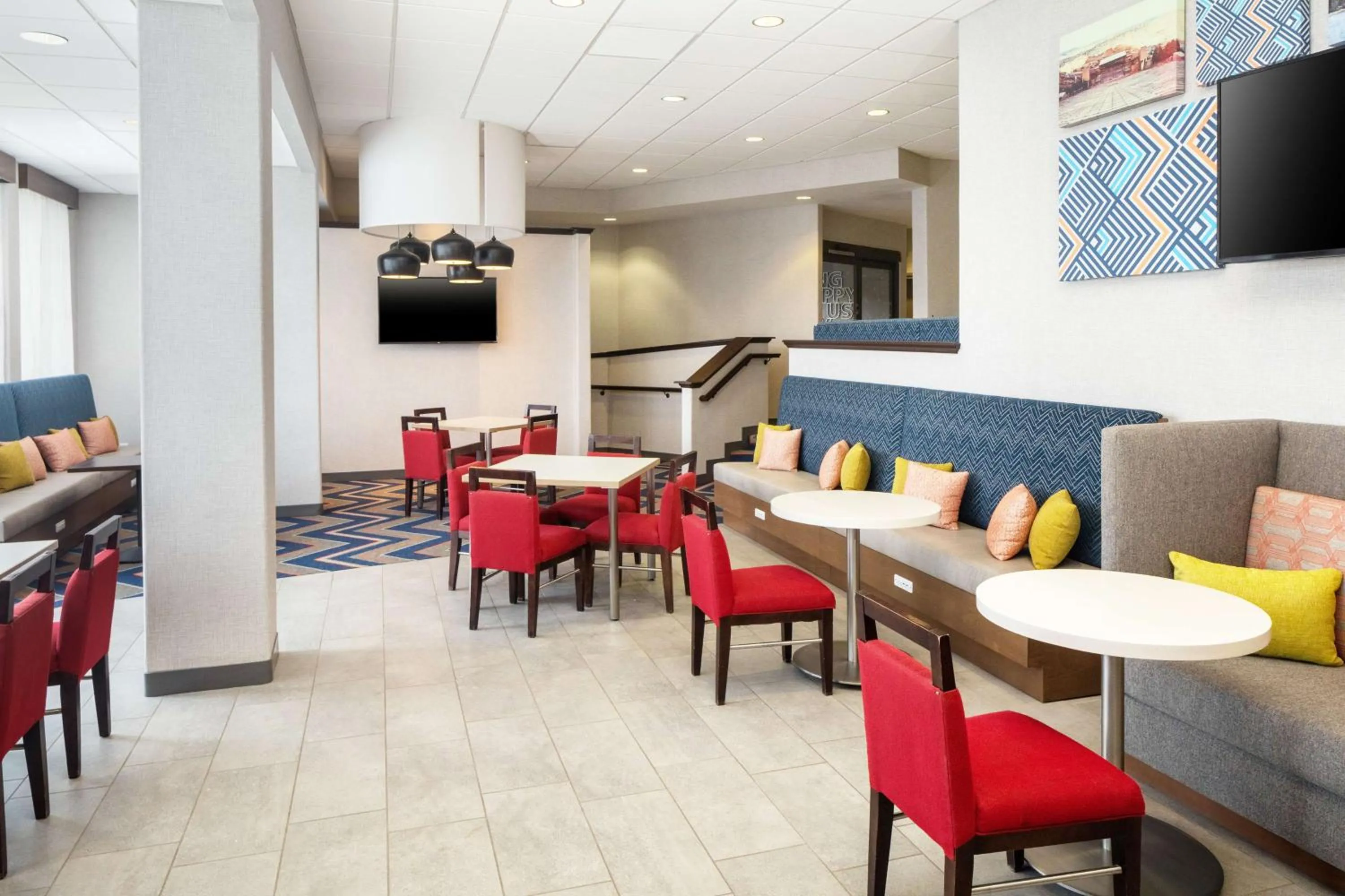 Lobby or reception in Hampton Inn & Suites Parker