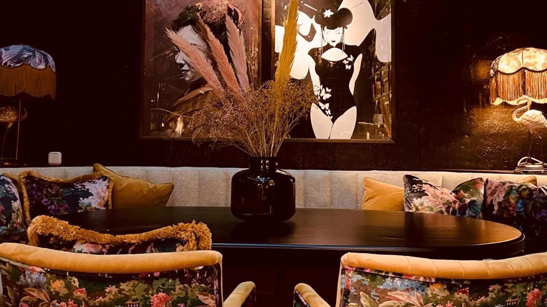 Meeting/conference room in MJ's