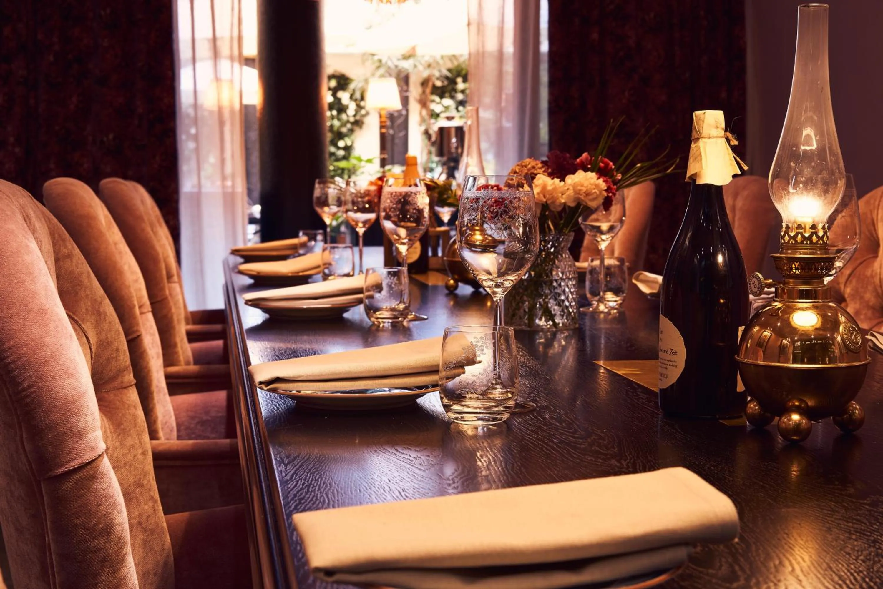 Meeting/conference room in MJ's