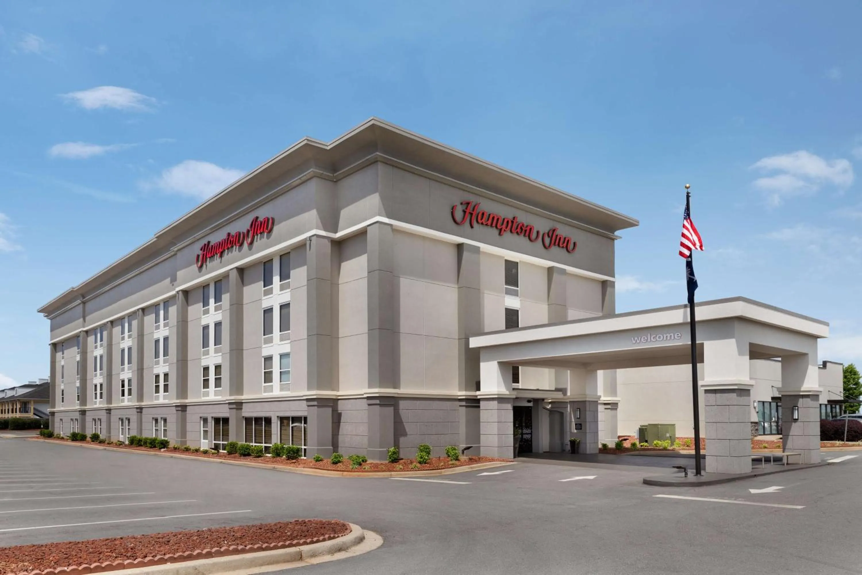 Property building in Hampton Inn Greenville-Simpsonville