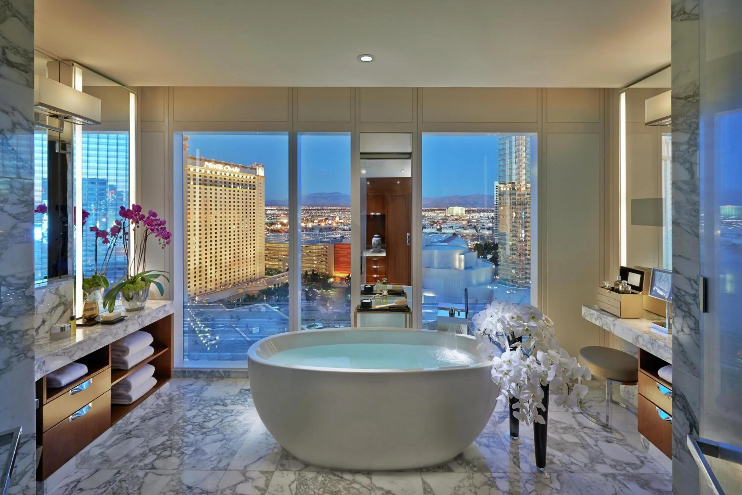 Bathroom in Waldorf Astoria Las Vegas