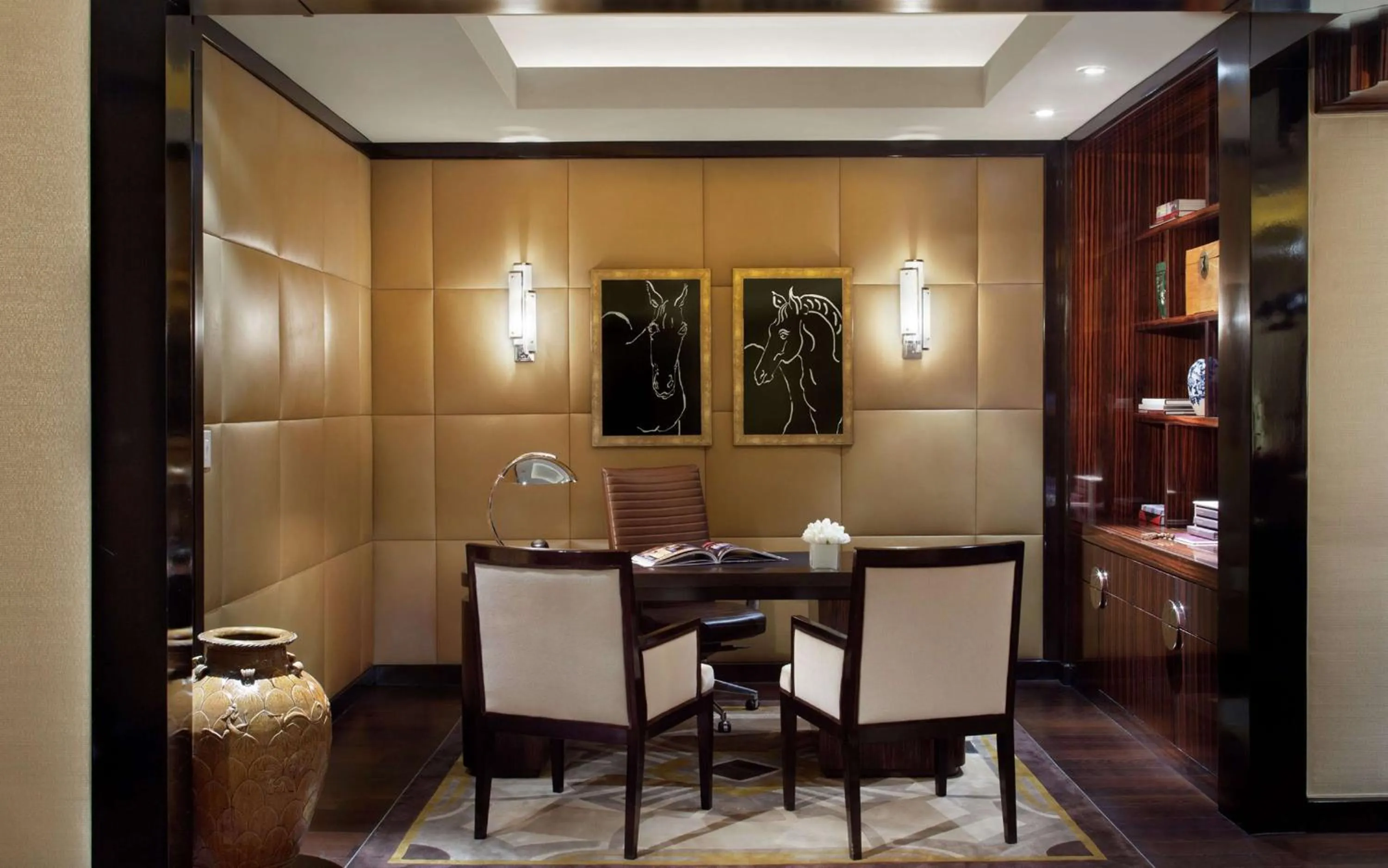 Bedroom in Waldorf Astoria Las Vegas