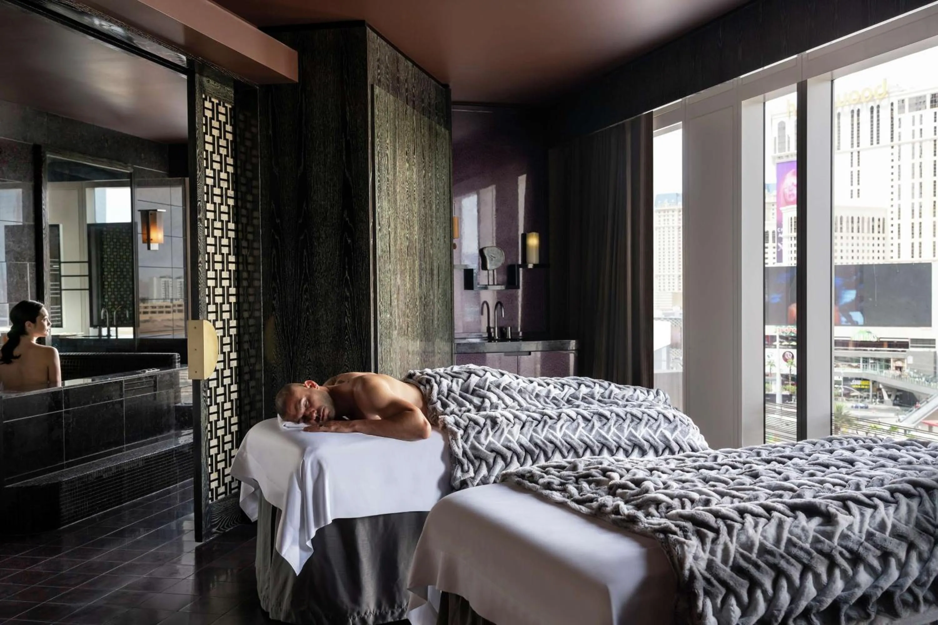 Sports, Bed in Waldorf Astoria Las Vegas