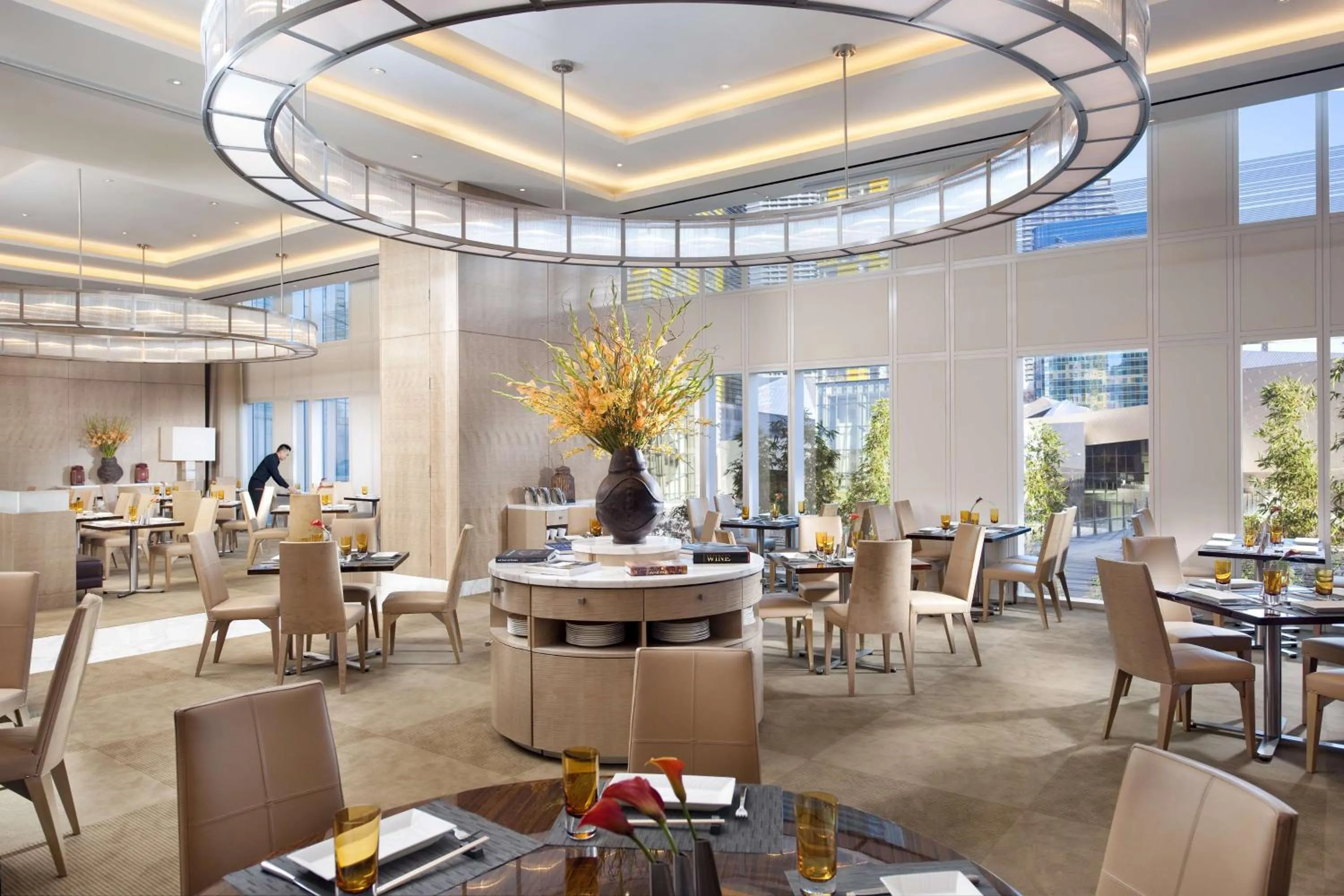 Restaurant/places to eat in Waldorf Astoria Las Vegas