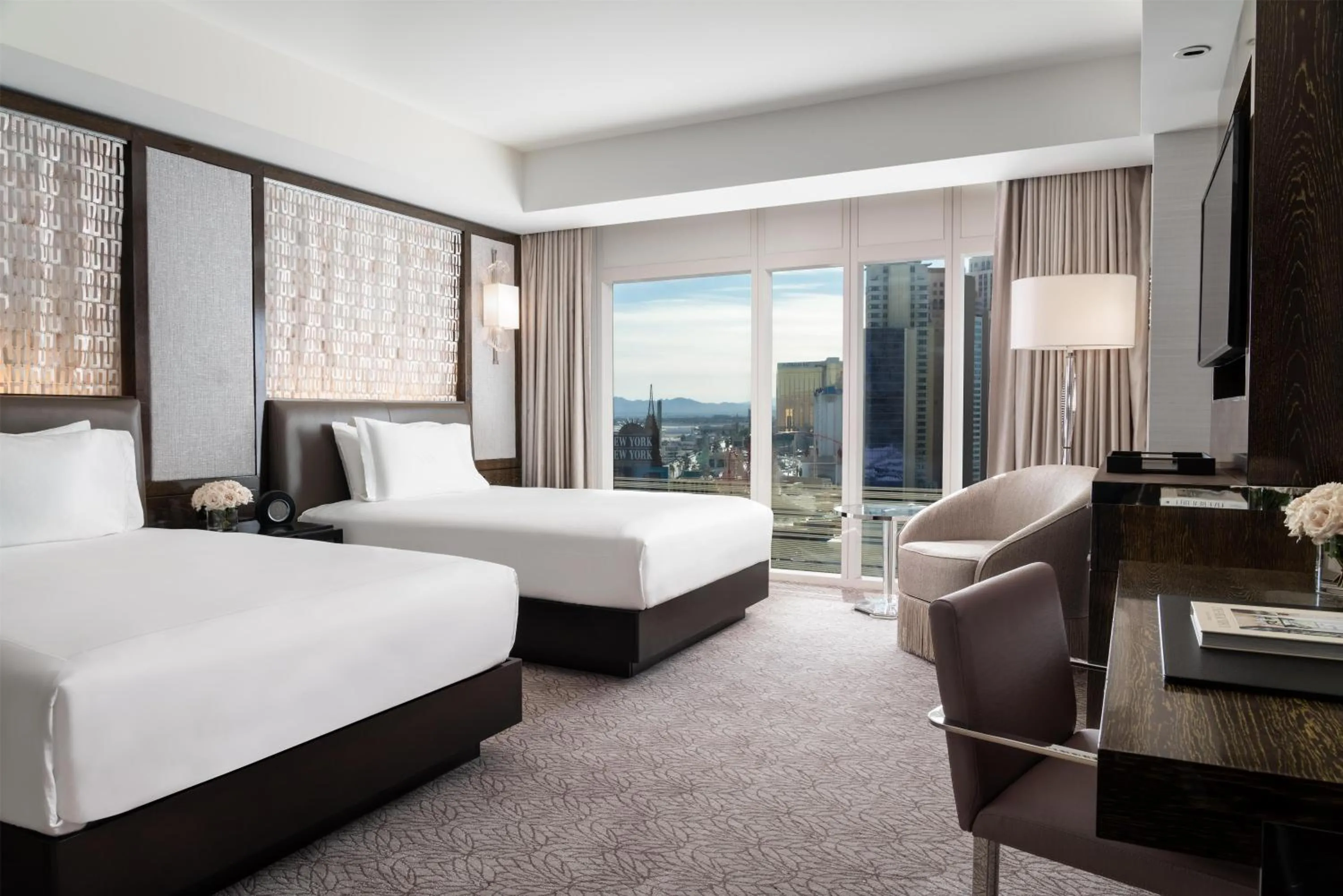 Bedroom, Bed in Waldorf Astoria Las Vegas