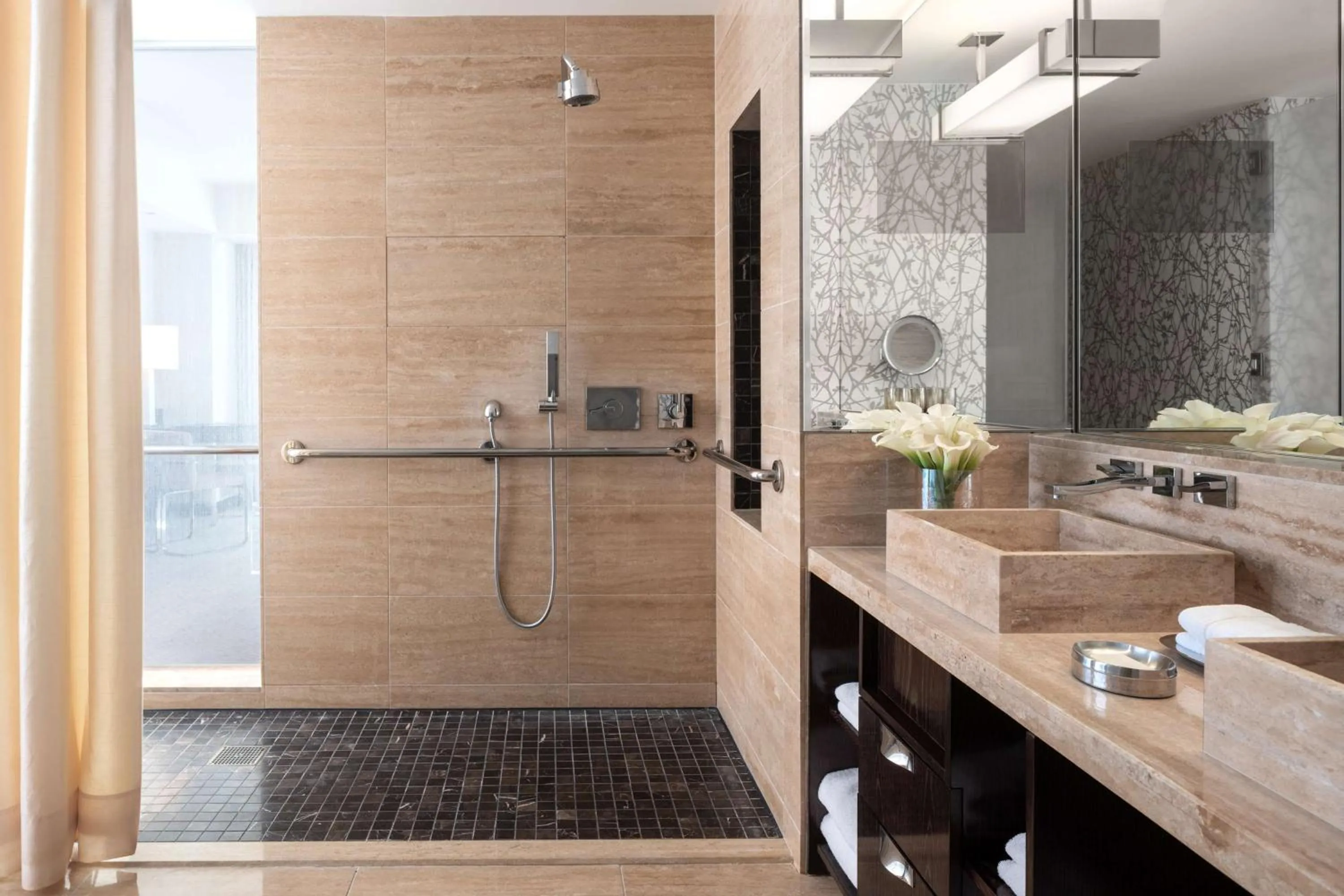 Bathroom in Waldorf Astoria Las Vegas