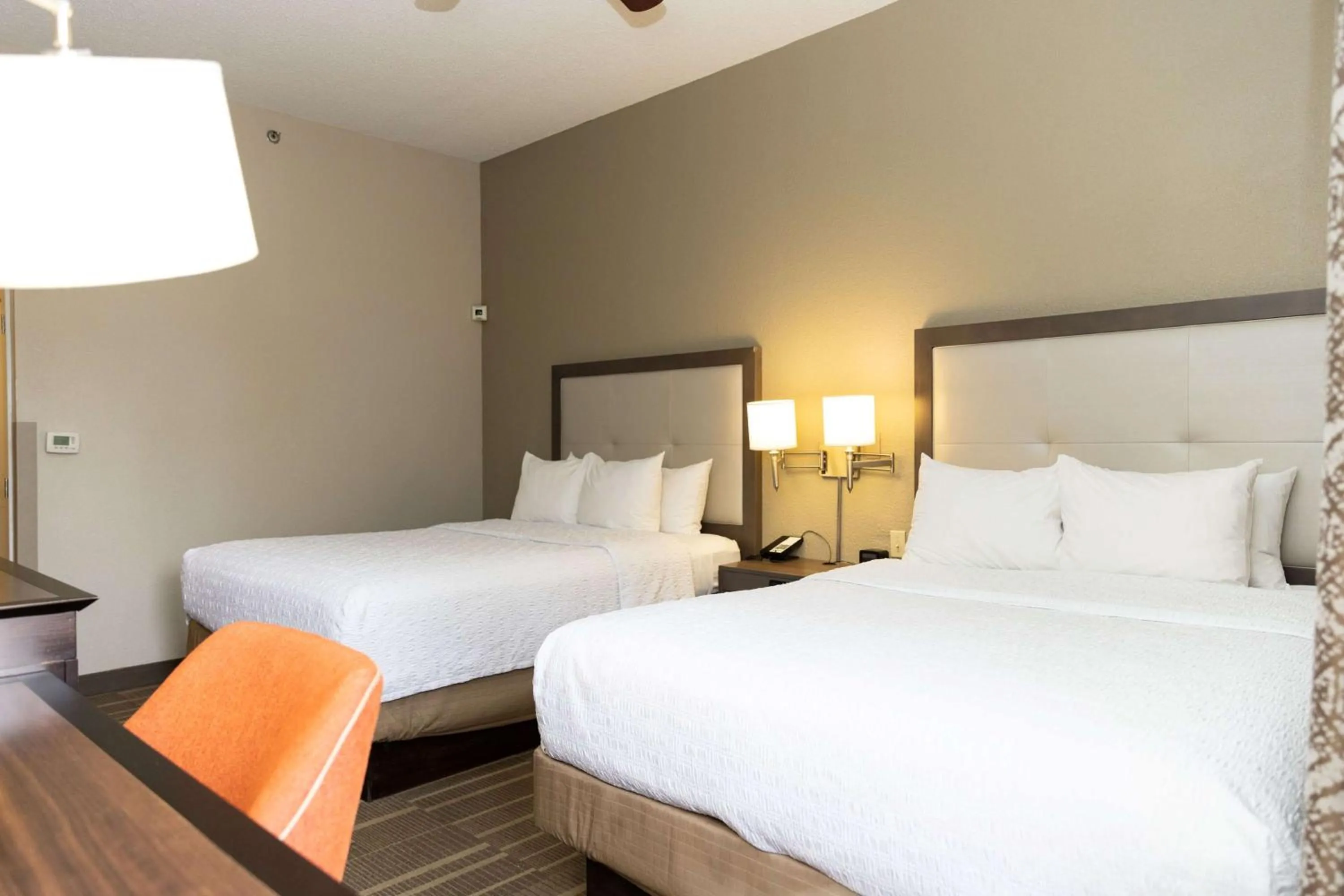 Bed in Hampton Inn Hammond