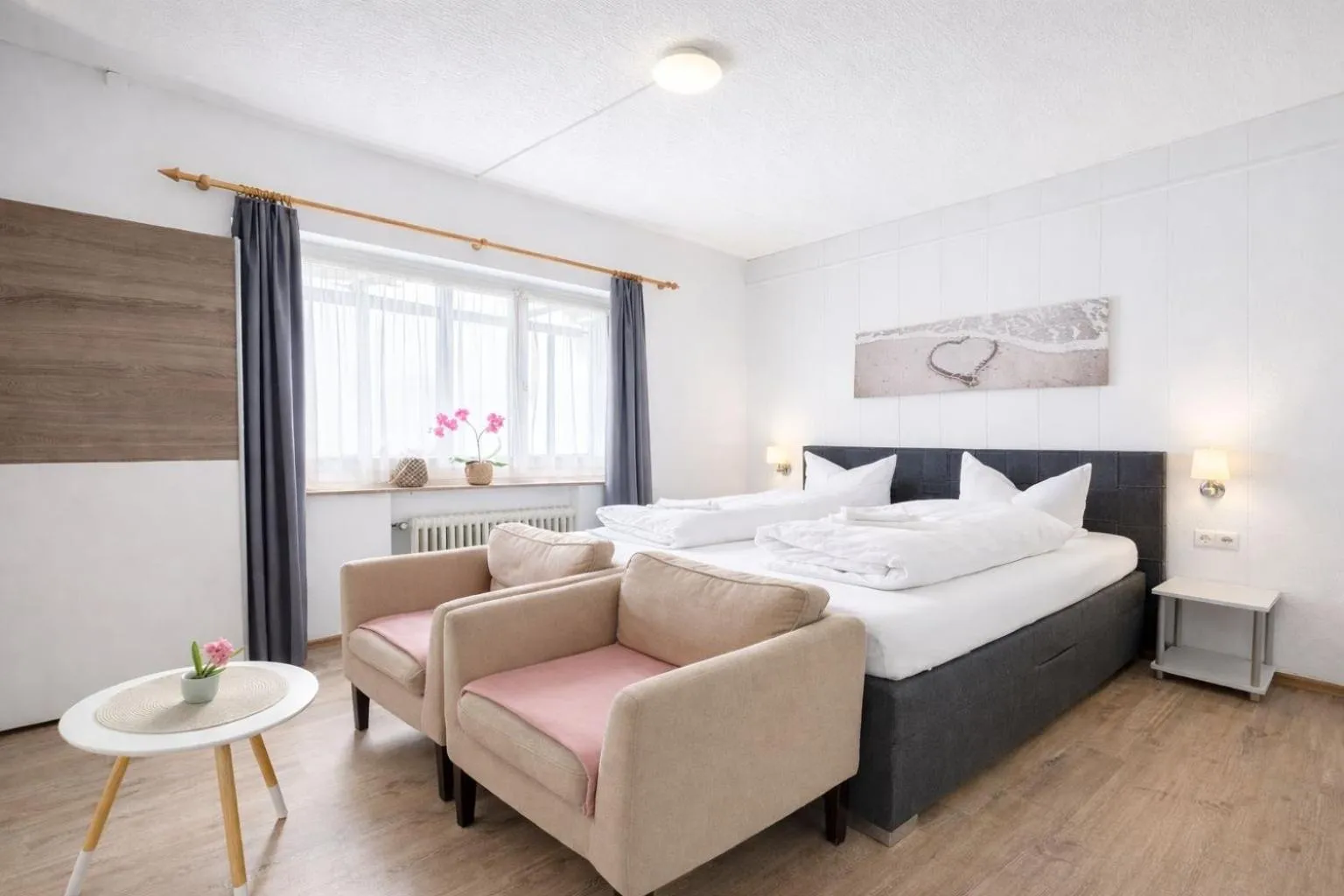 Bedroom, Bed in Gästehaus Kühnle