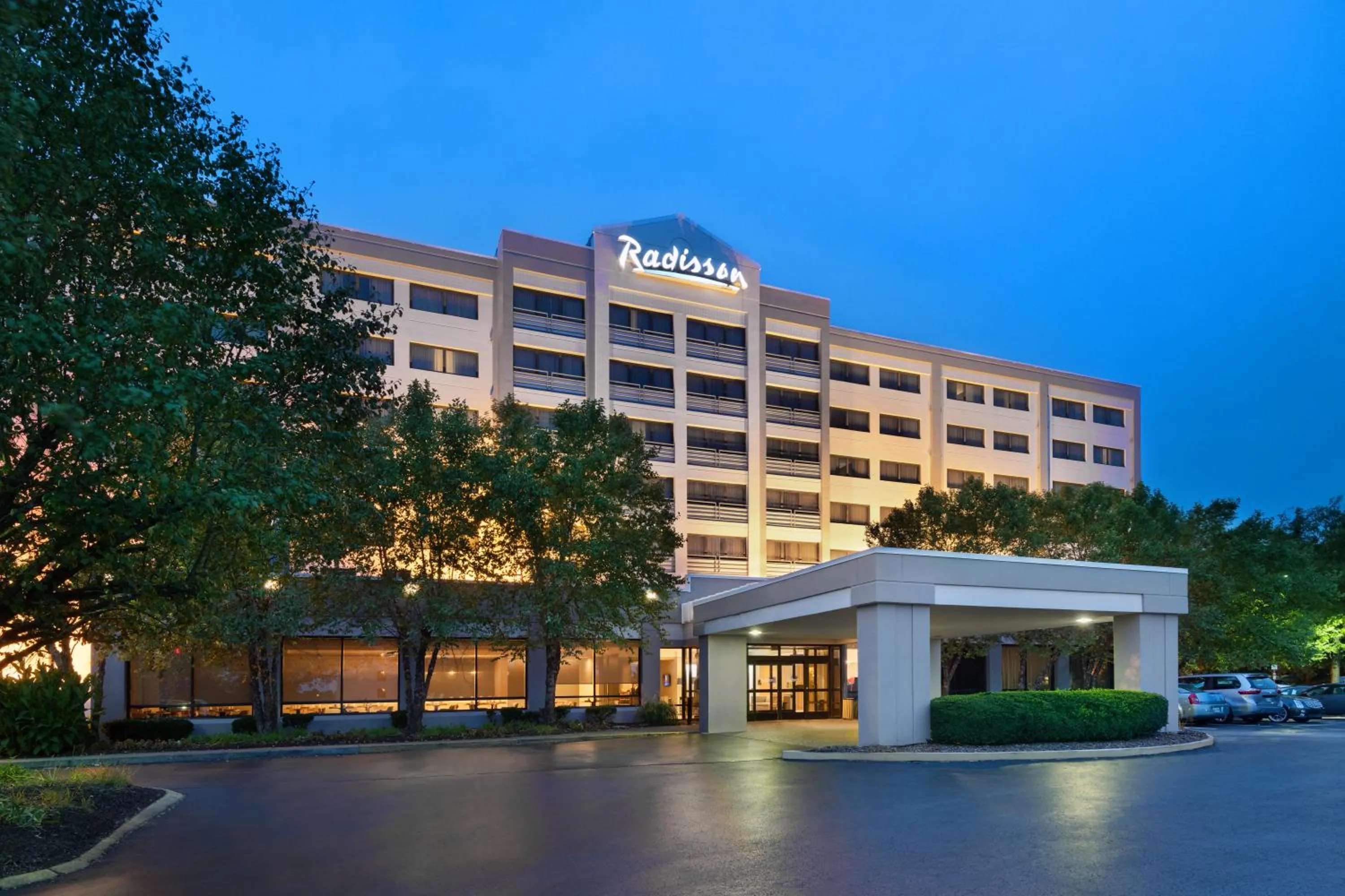 Facade/entrance in Radisson Hotel Nashville Airport