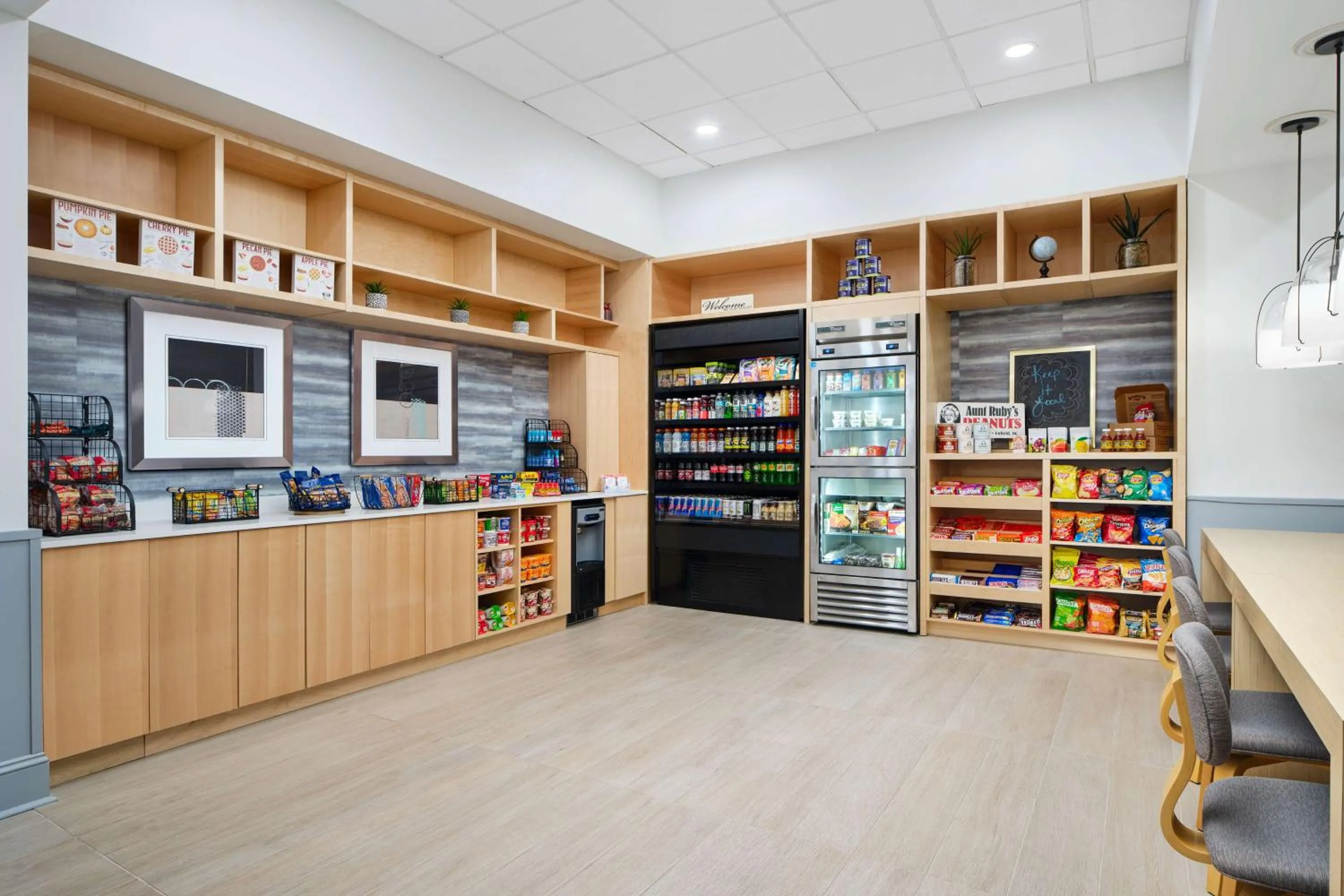 Restaurant/places to eat in DoubleTree by Hilton Rocky Mount