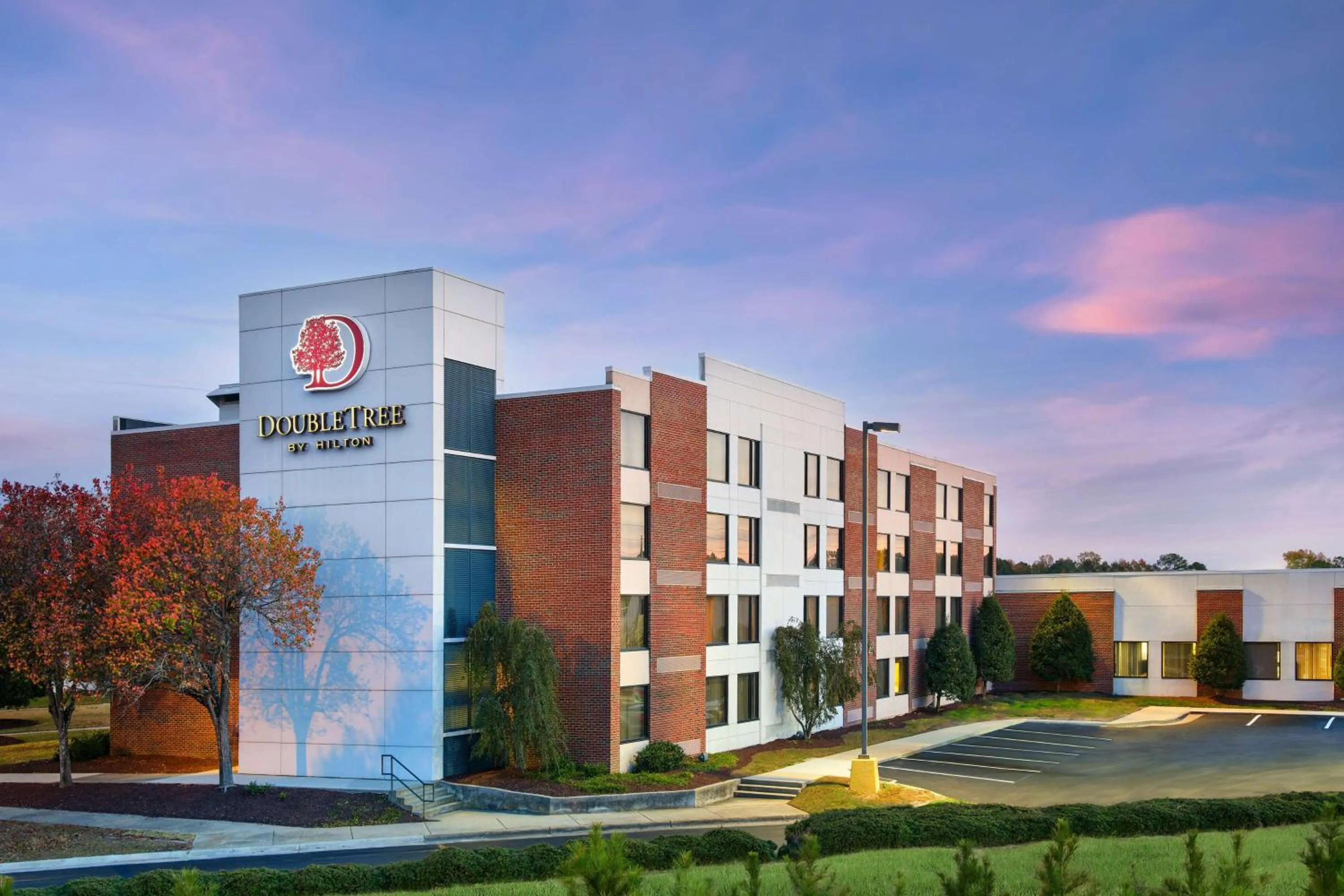 Property building in DoubleTree by Hilton Rocky Mount