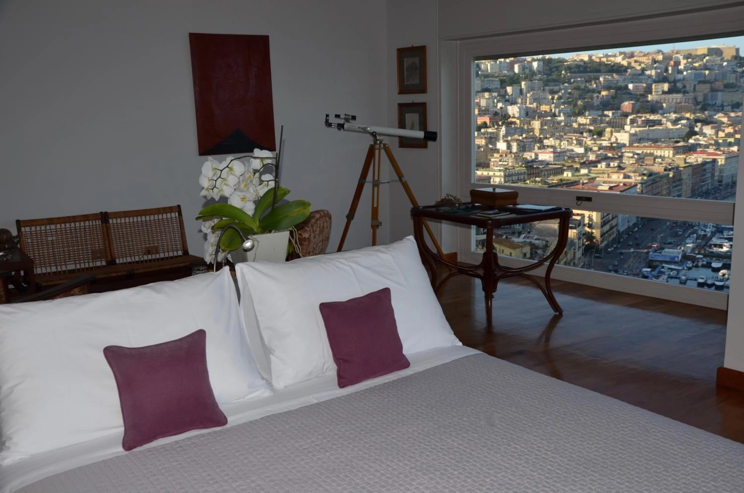 Property building, Bed in Suite 52