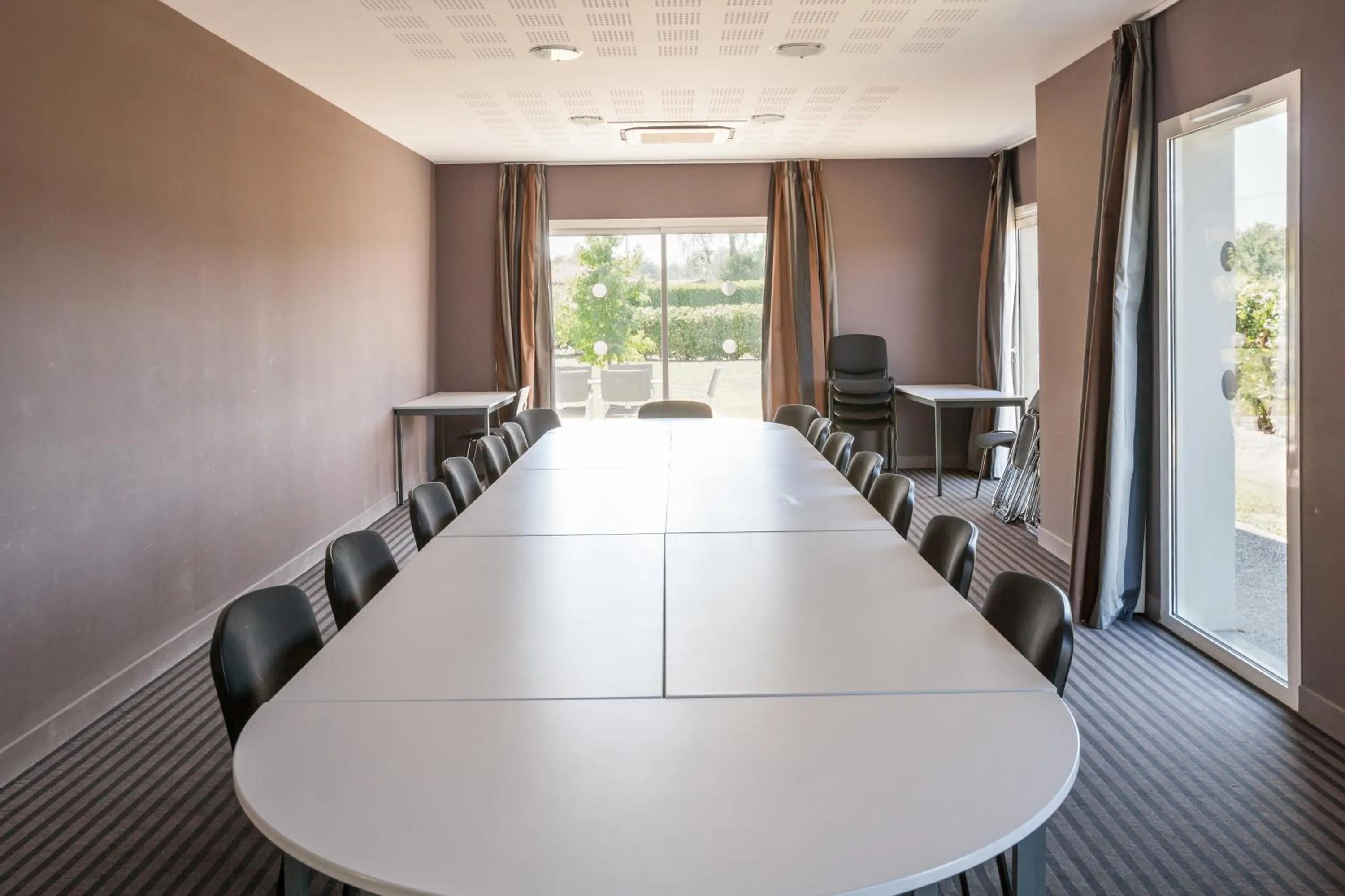 Meeting/conference room in Hotel Alienor