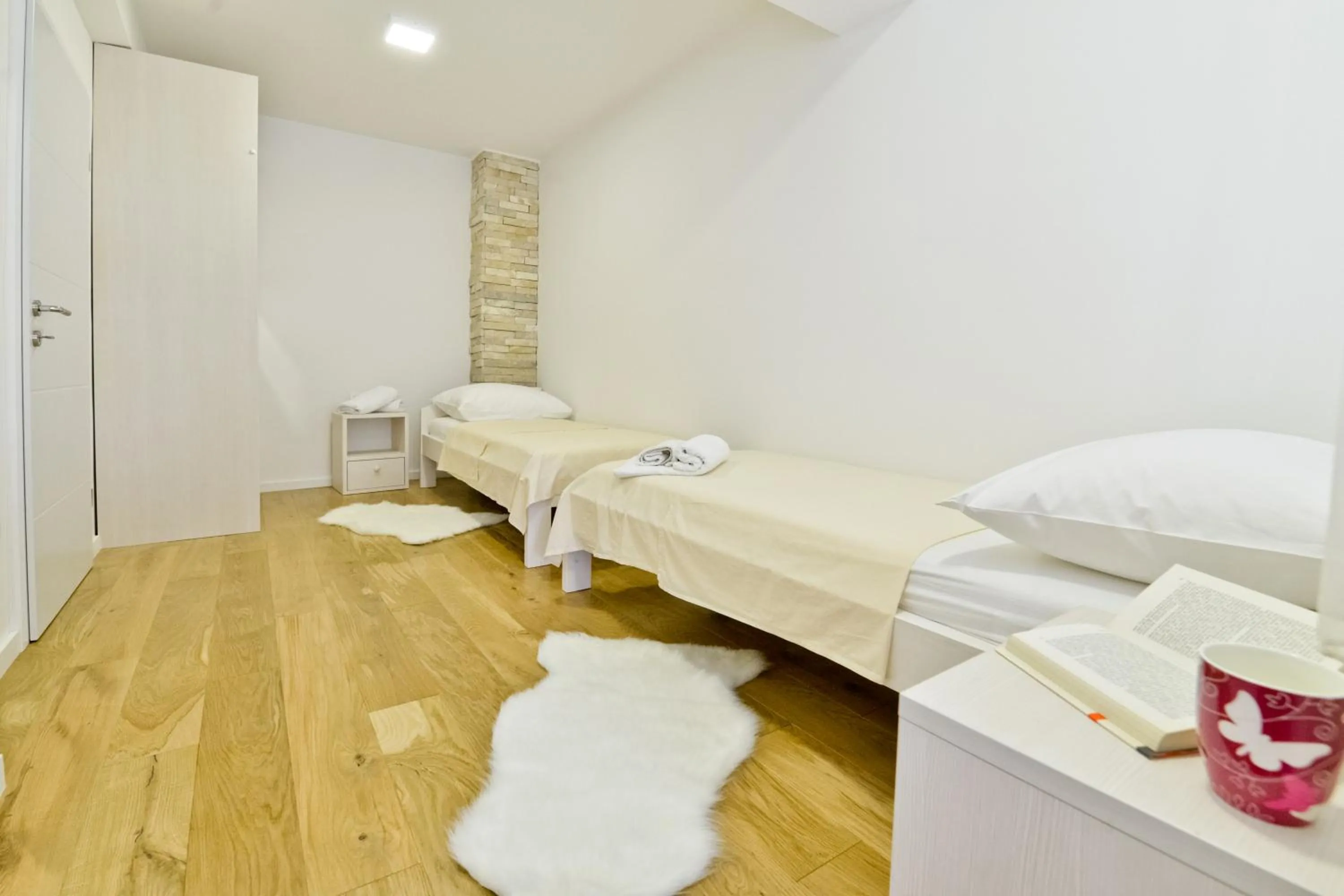 Bedroom, Bed in Apartment Domalu Old Town