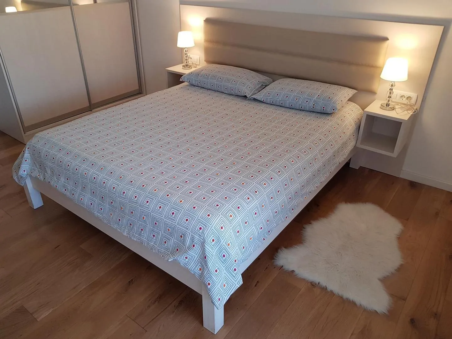 Bed in Apartment Domalu Old Town