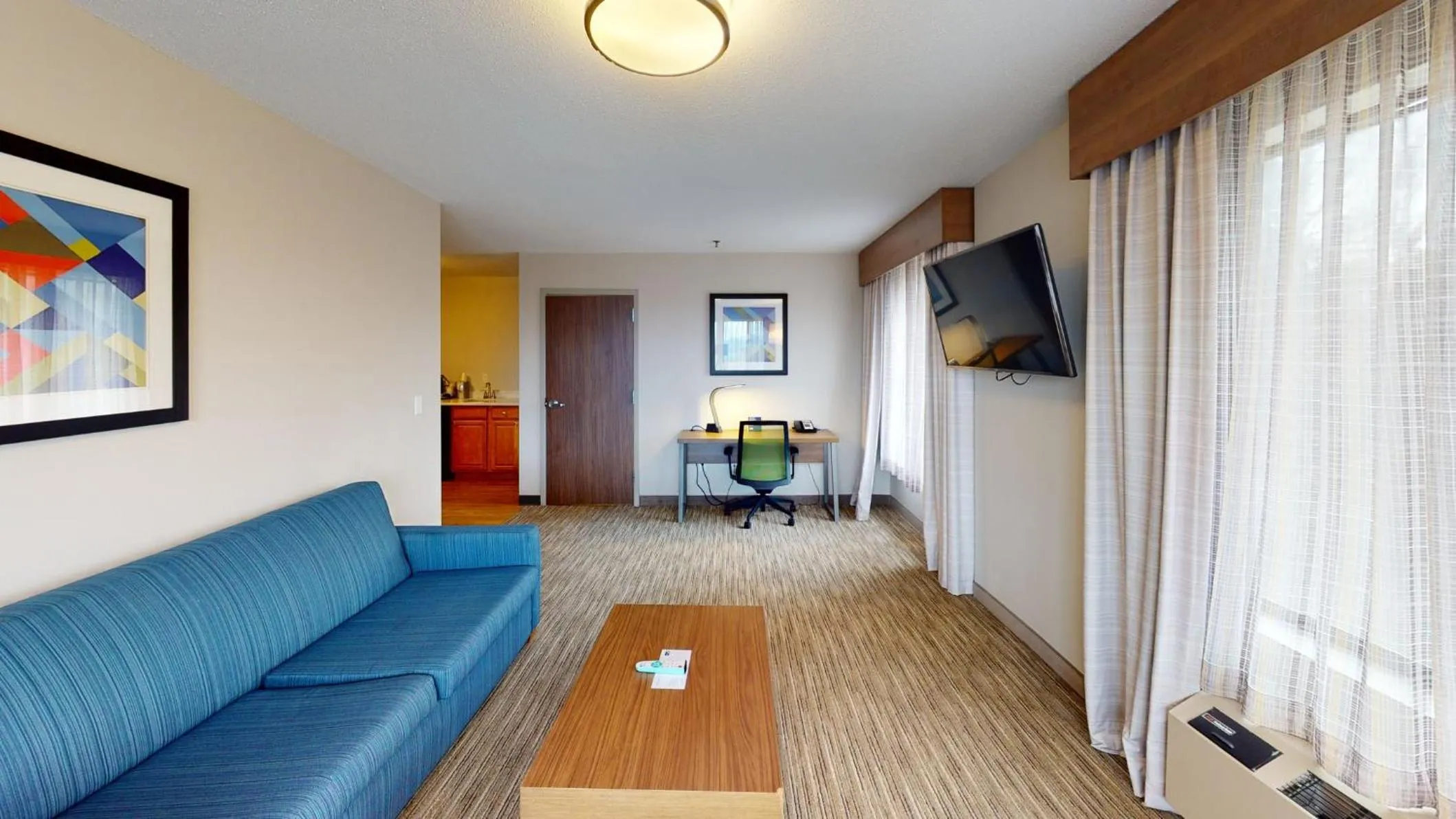 Photo of the whole room in Holiday Inn Express South Burlington by IHG