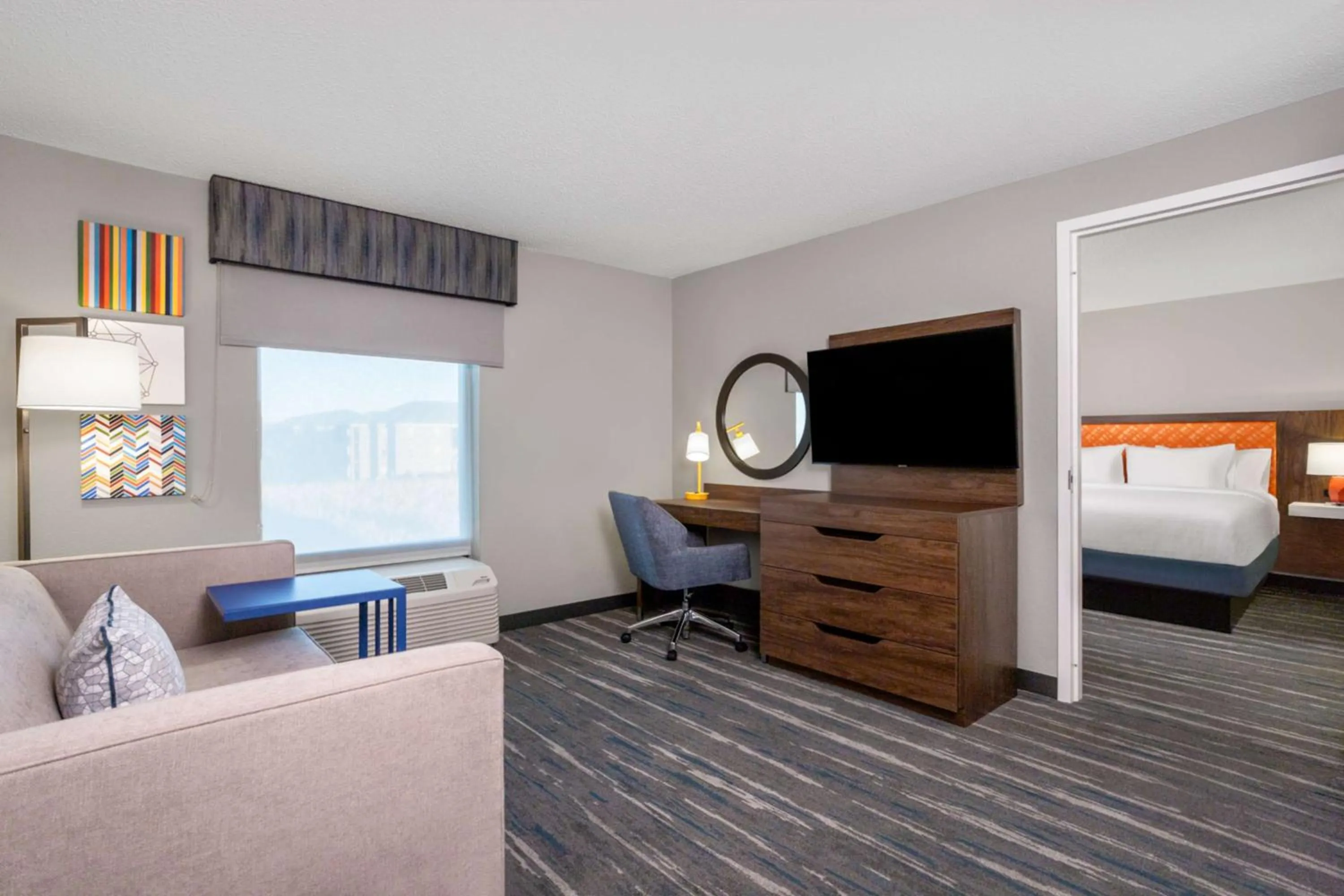 Bedroom, Bed in Hampton Inn & Suites Muncie
