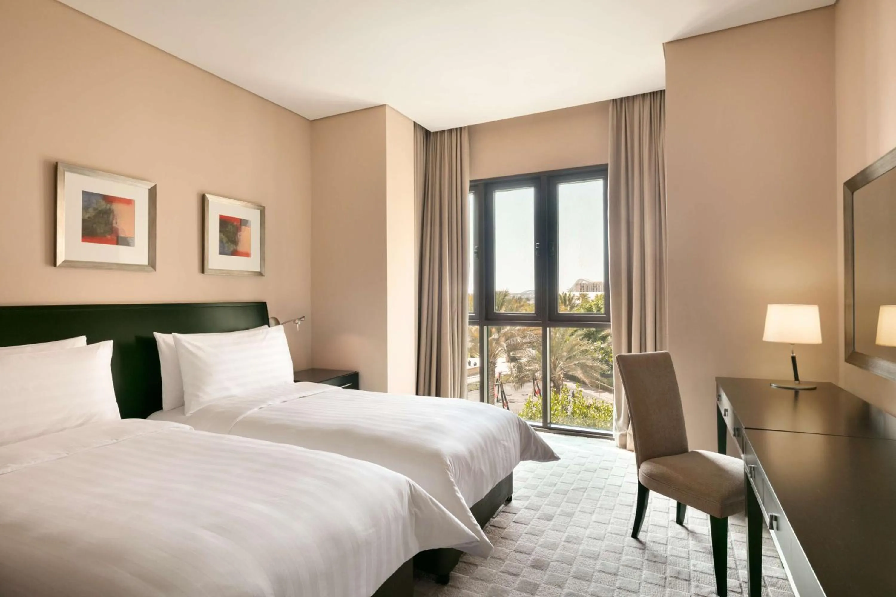 Photo of the whole room, Bed in Shangri-La Qaryat Al Beri, Abu Dhabi