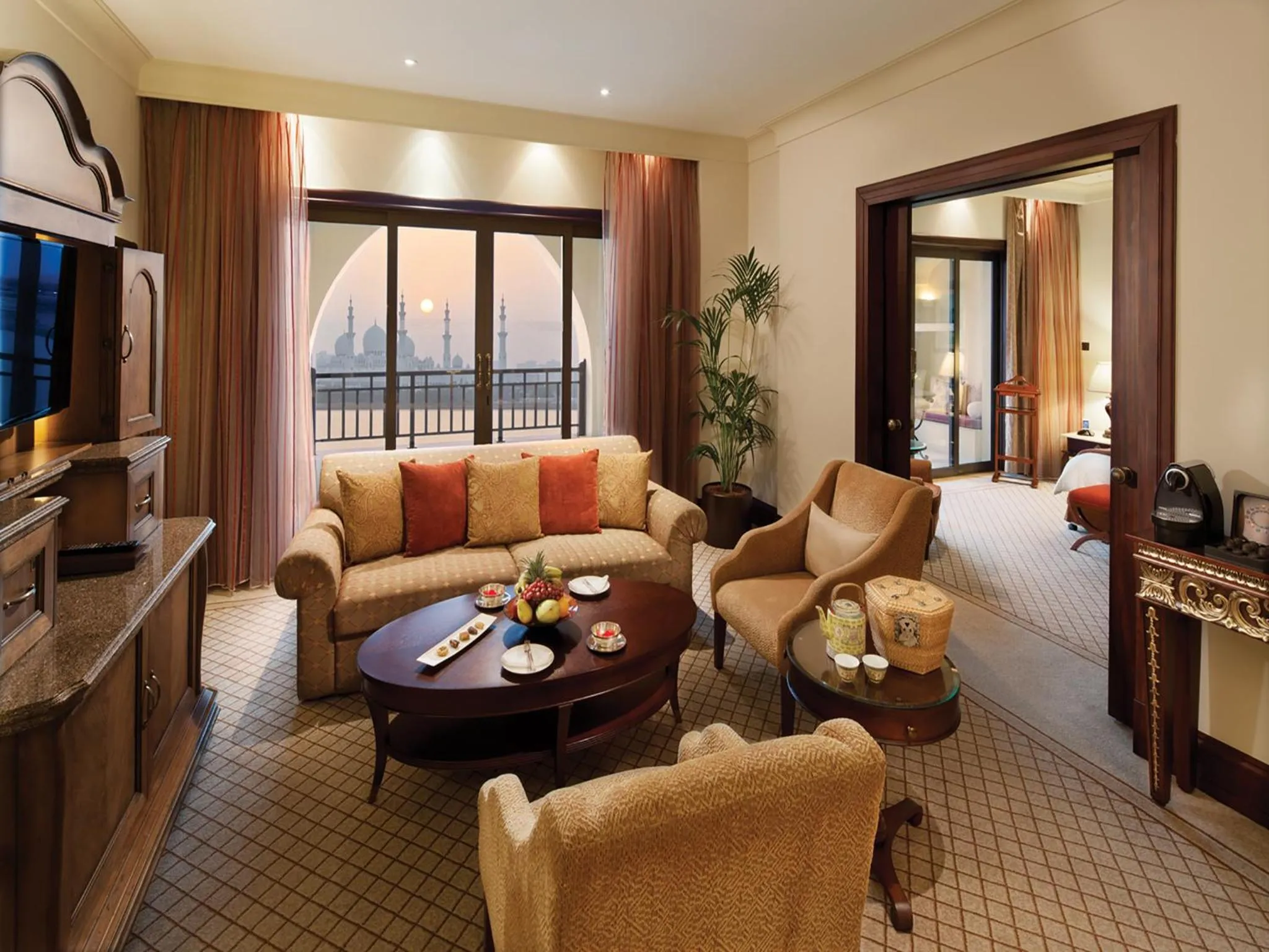 Living room in Shangri-La Qaryat Al Beri, Abu Dhabi