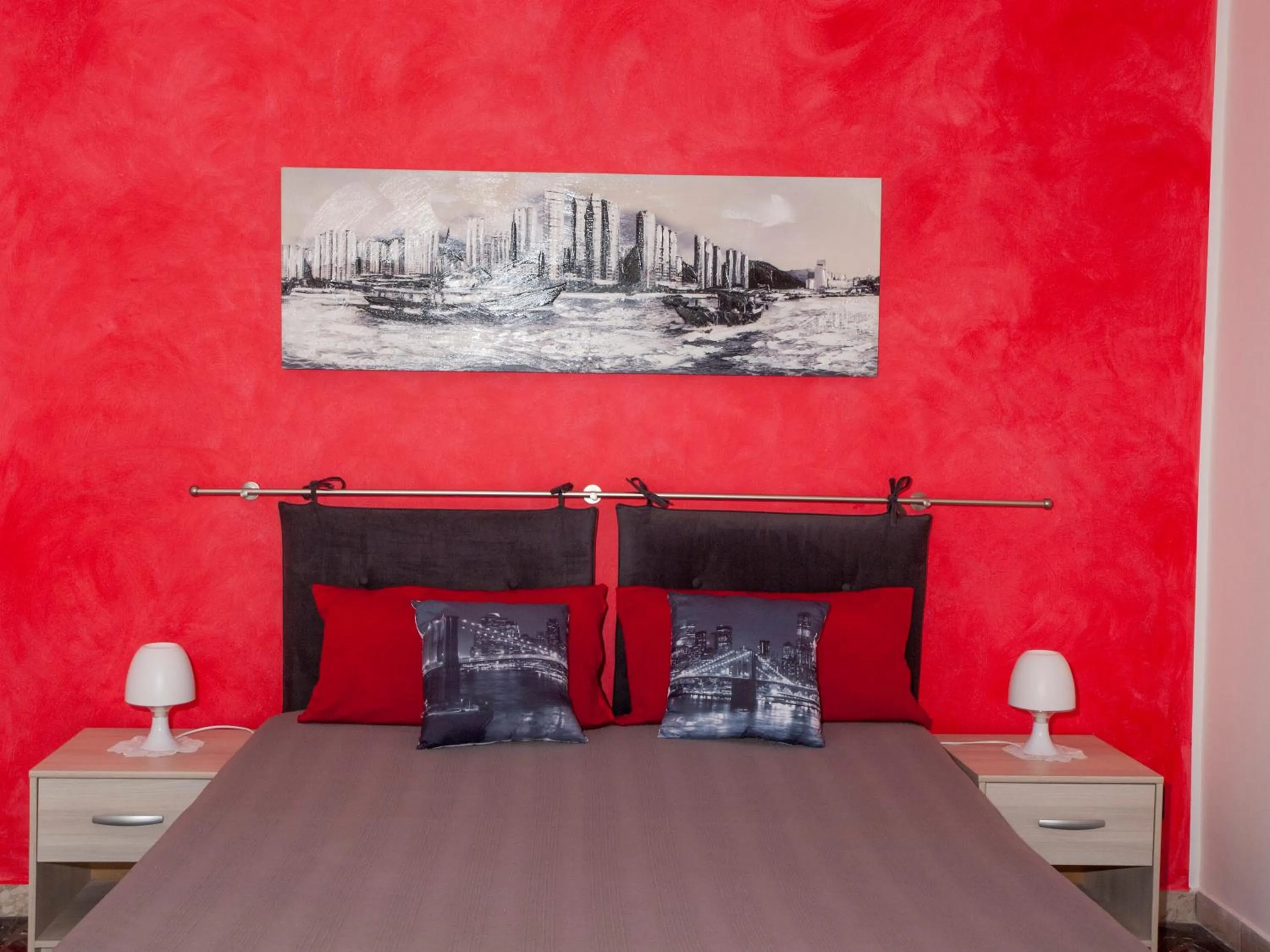 Photo of the whole room, Bed in Bouganville House