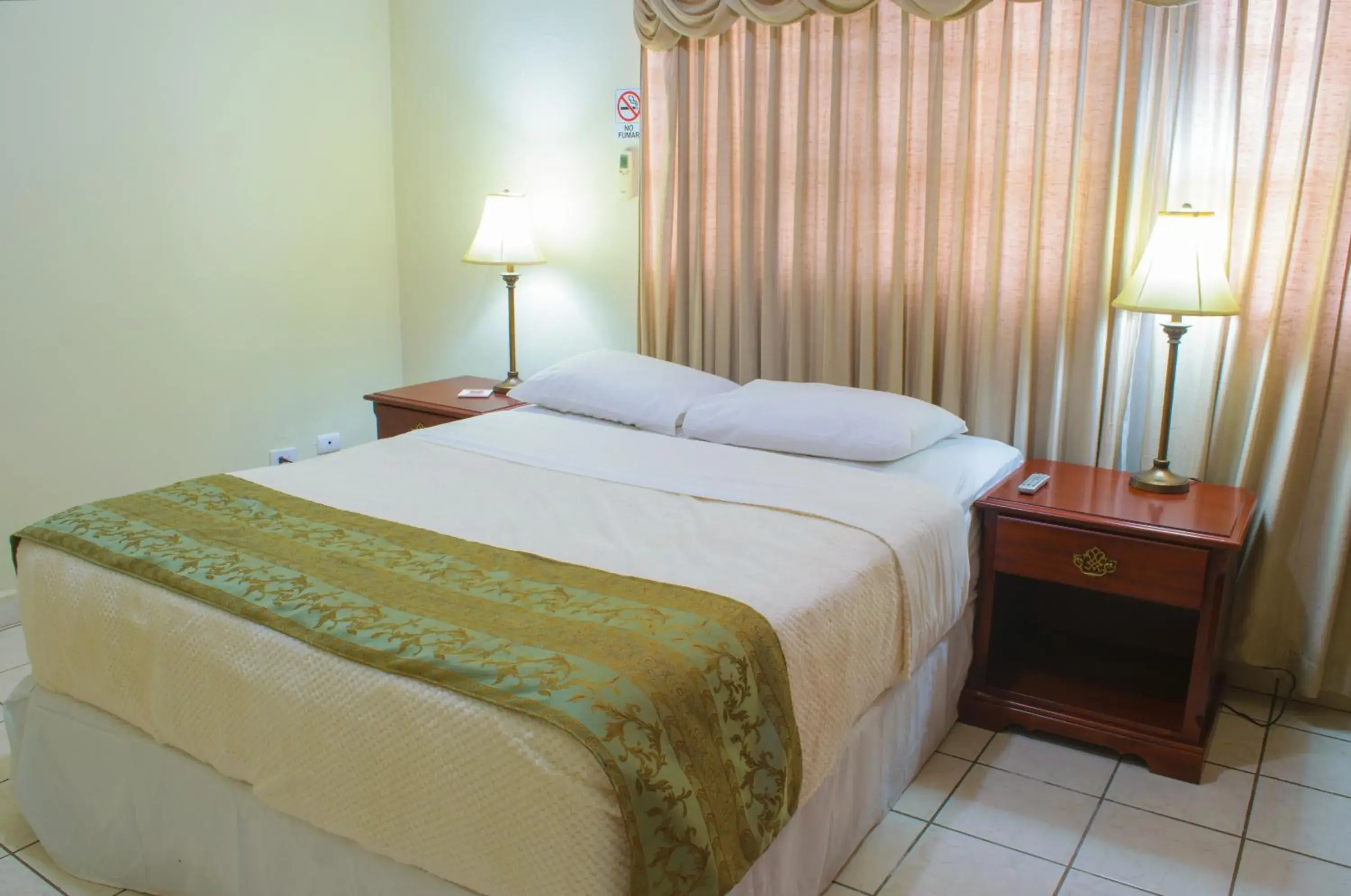 Deluxe Room in Hotel Fontana Deluxe Room in Hotel Fontana