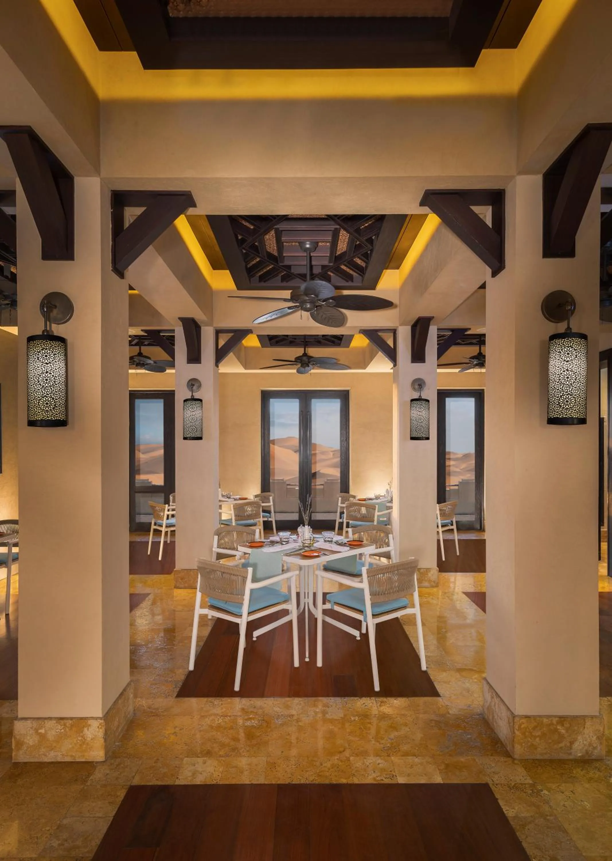 Restaurant/places to eat in Anantara Qasr al Sarab Desert Resort