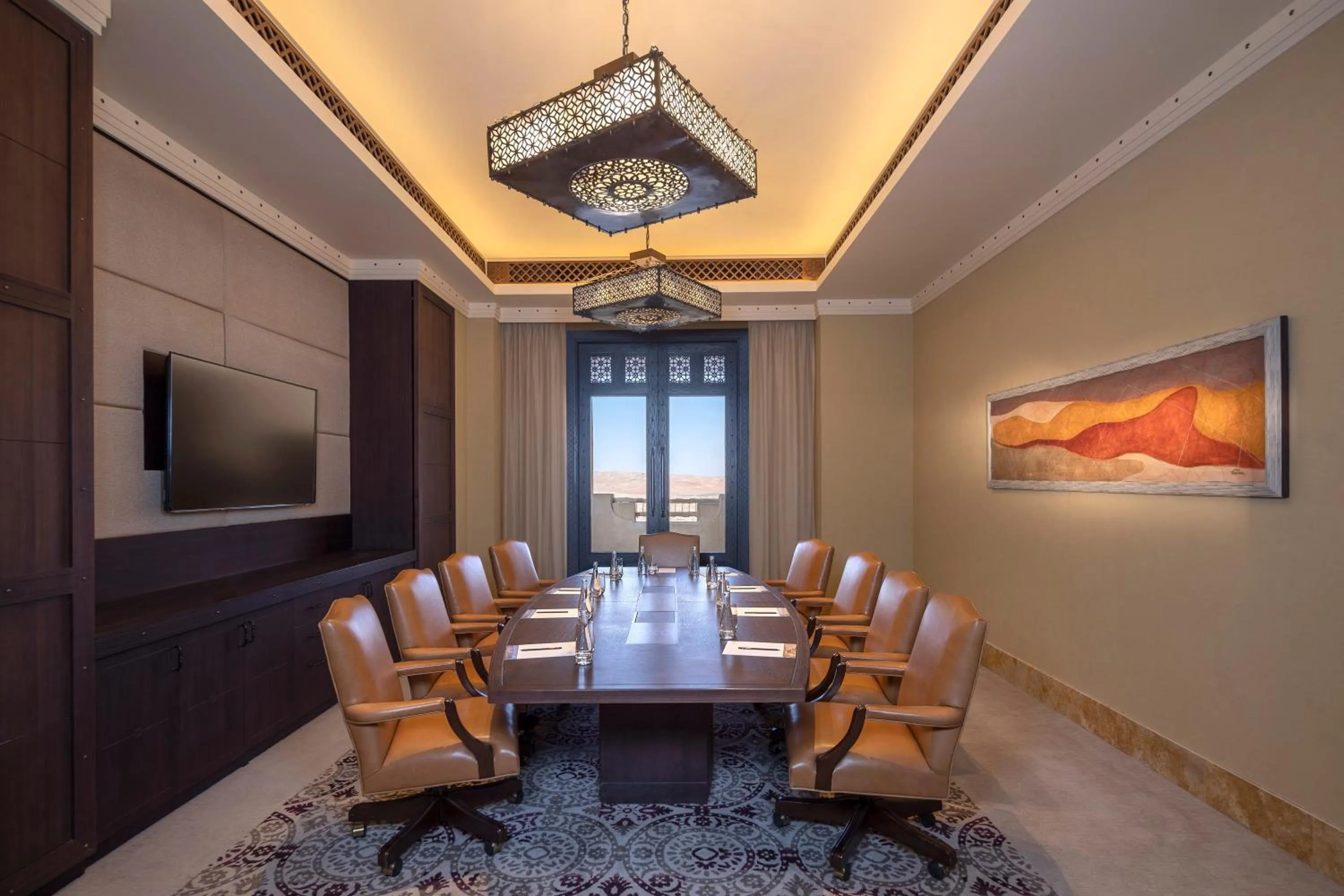 Meeting/conference room in Anantara Qasr al Sarab Desert Resort