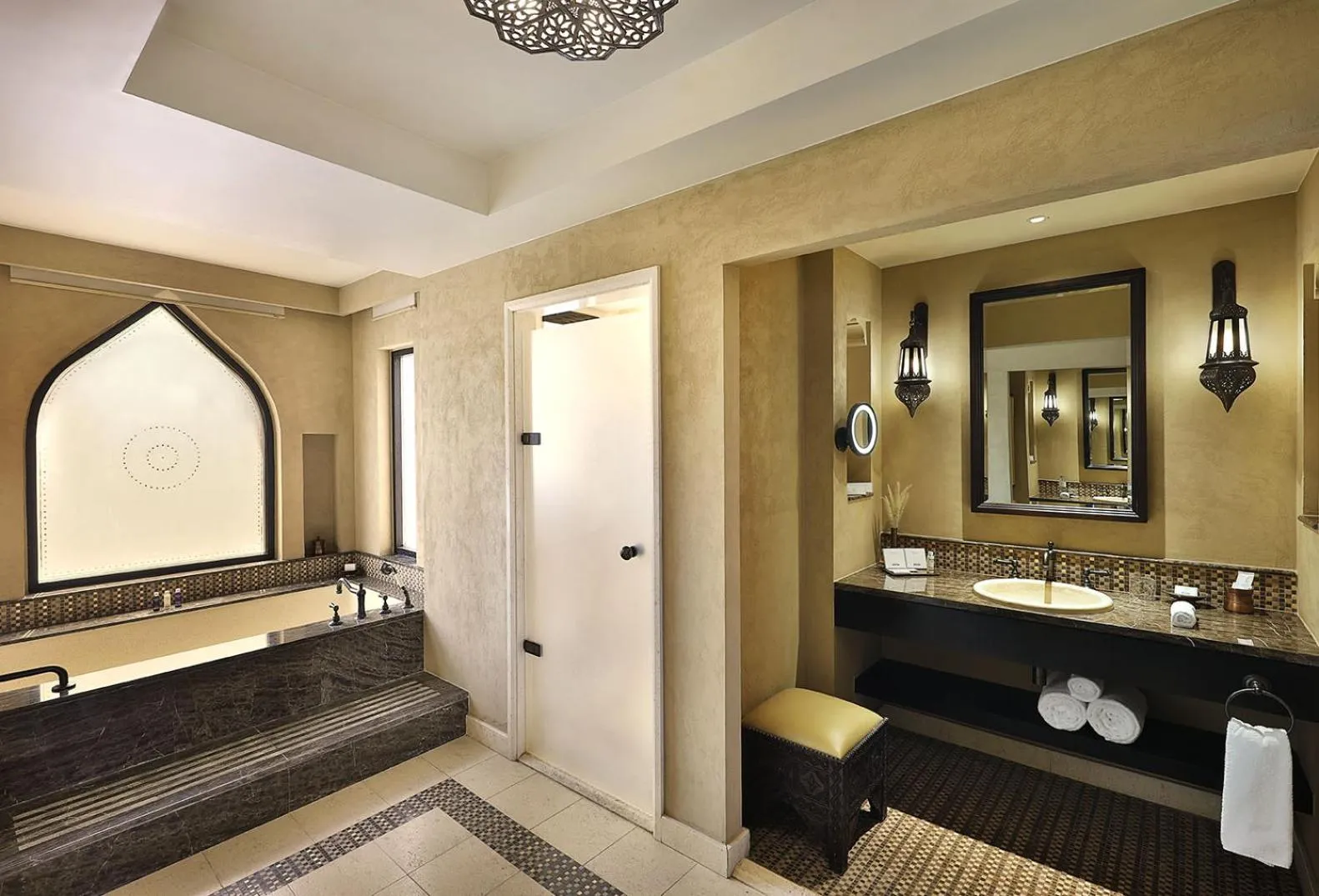 Bathroom in Anantara Qasr al Sarab Desert Resort