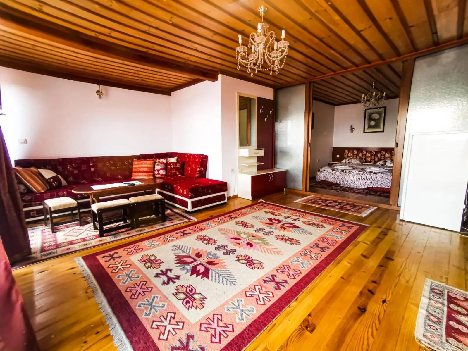 Living room, Bed in Hotel Alikante