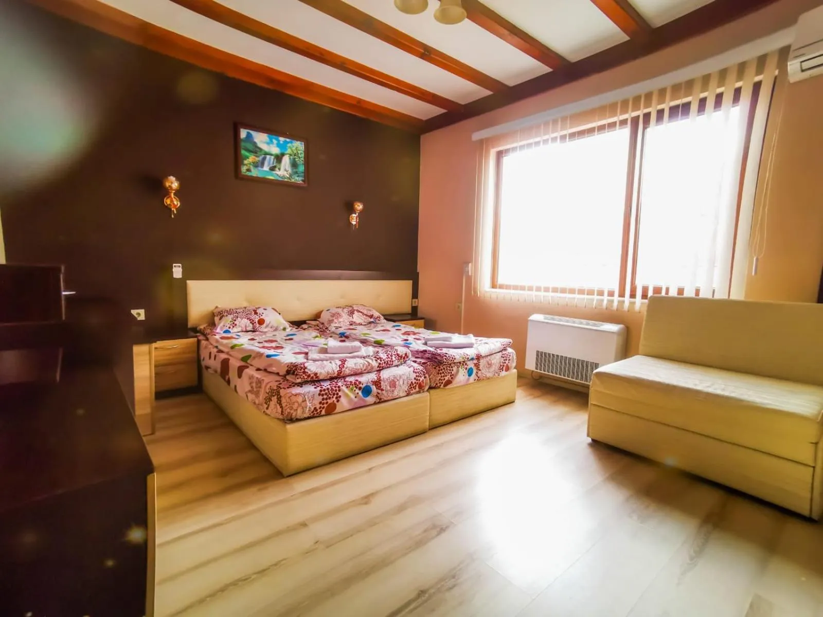 Photo of the whole room, Bed in Hotel Alikante