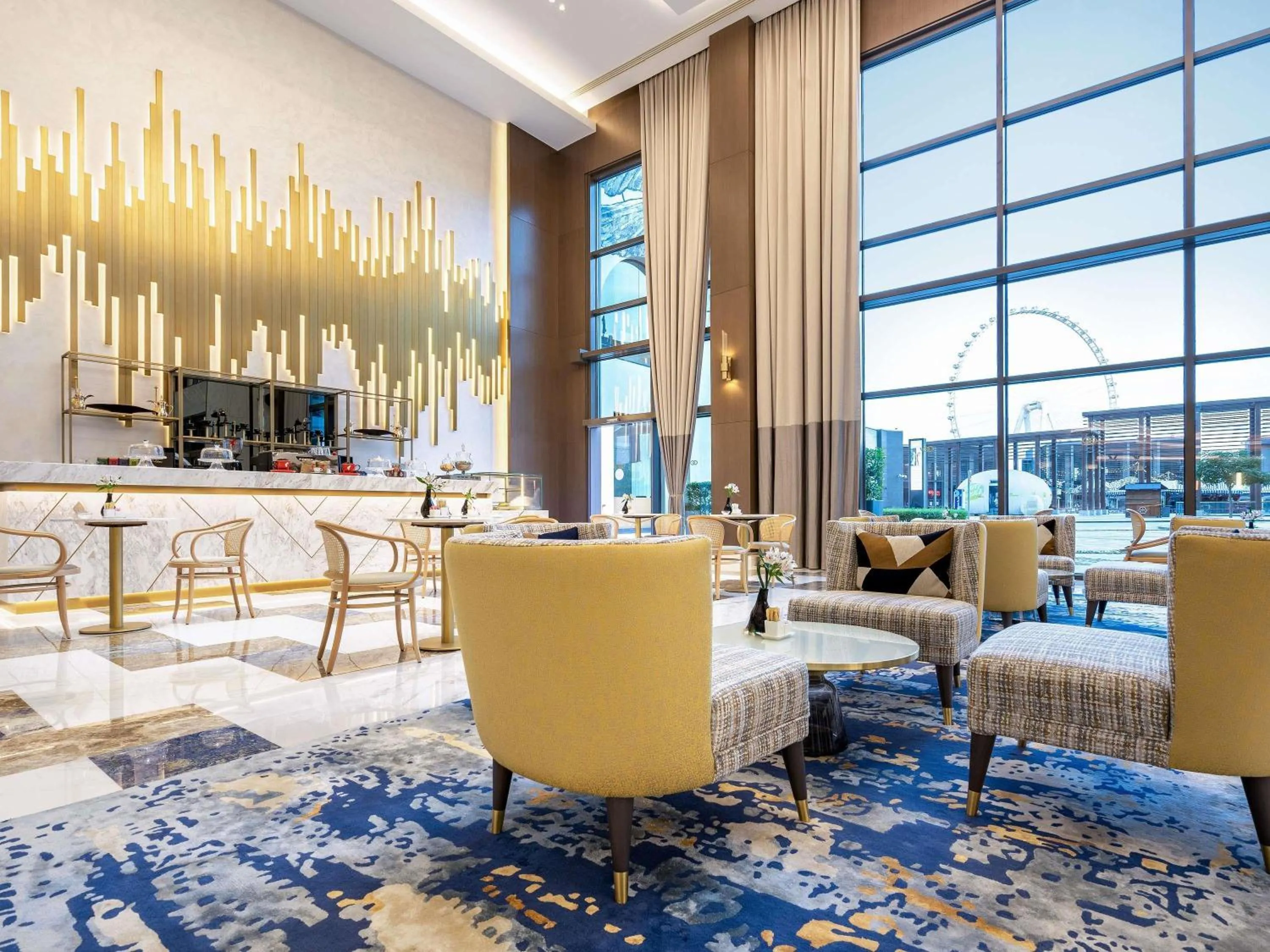 Restaurant/places to eat in Sofitel Dubai Jumeirah Beach