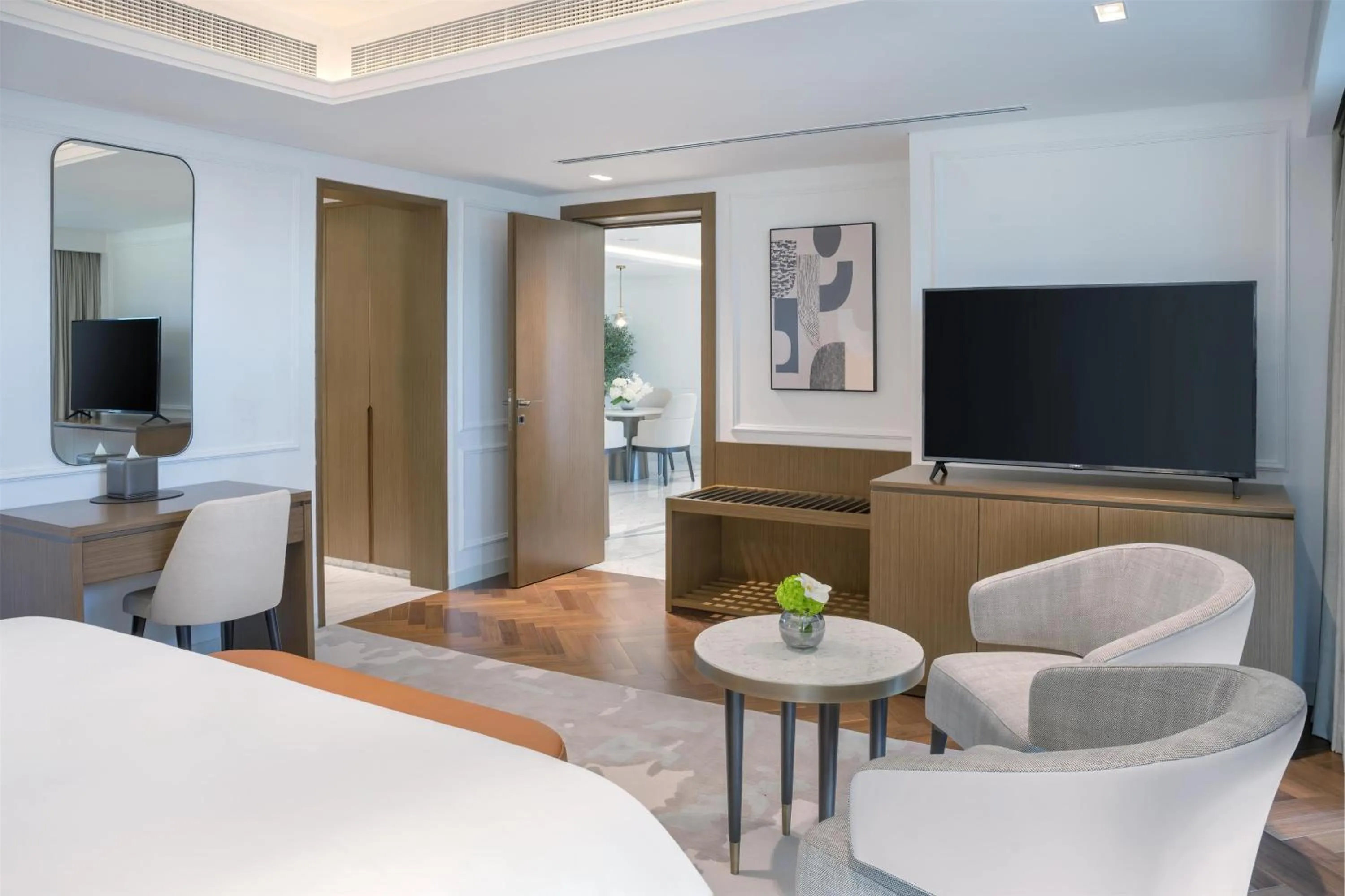 Photo of the whole room, Bed in Kempinski Central Avenue Dubai