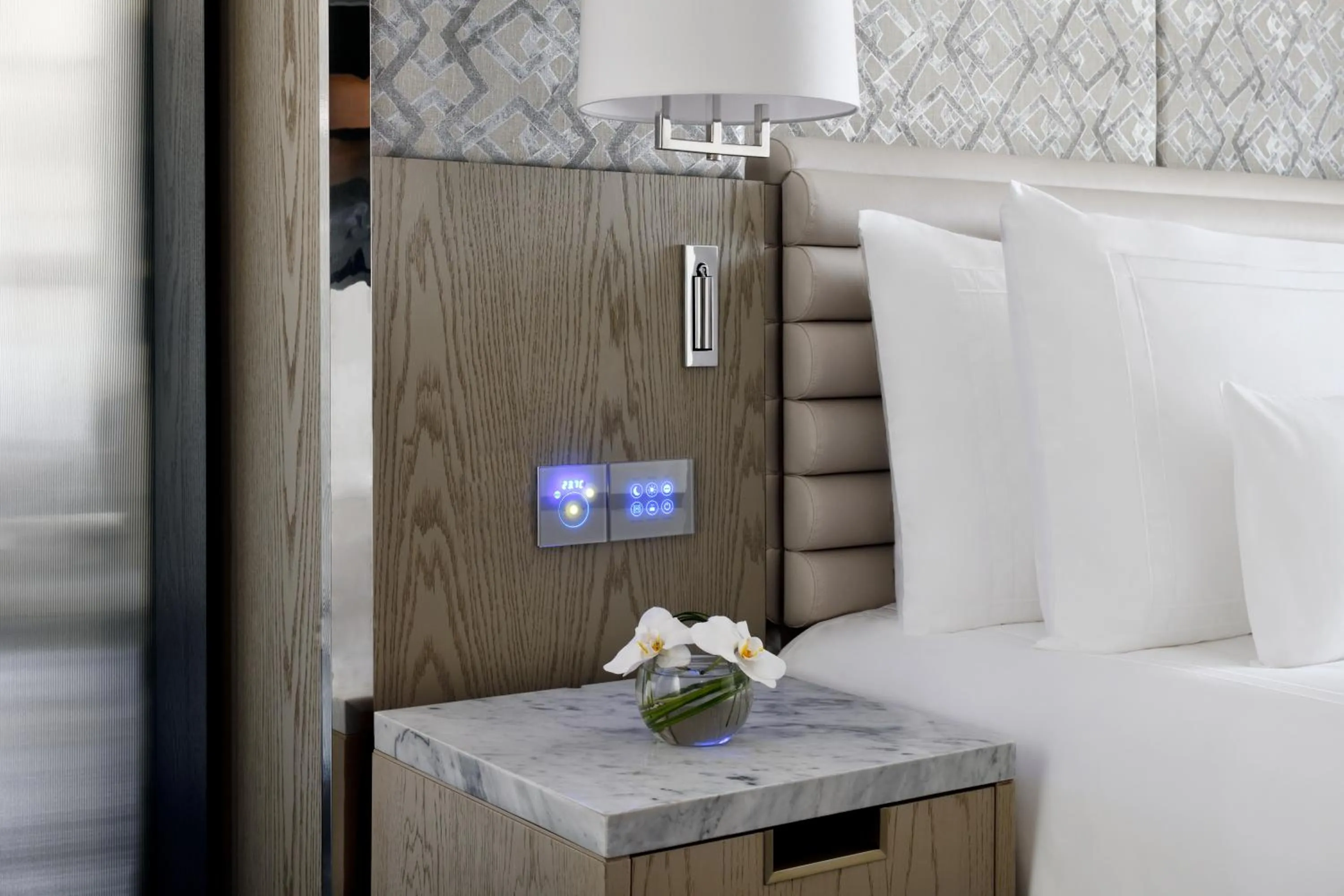 air conditioner, Bed in Kempinski Central Avenue Dubai
