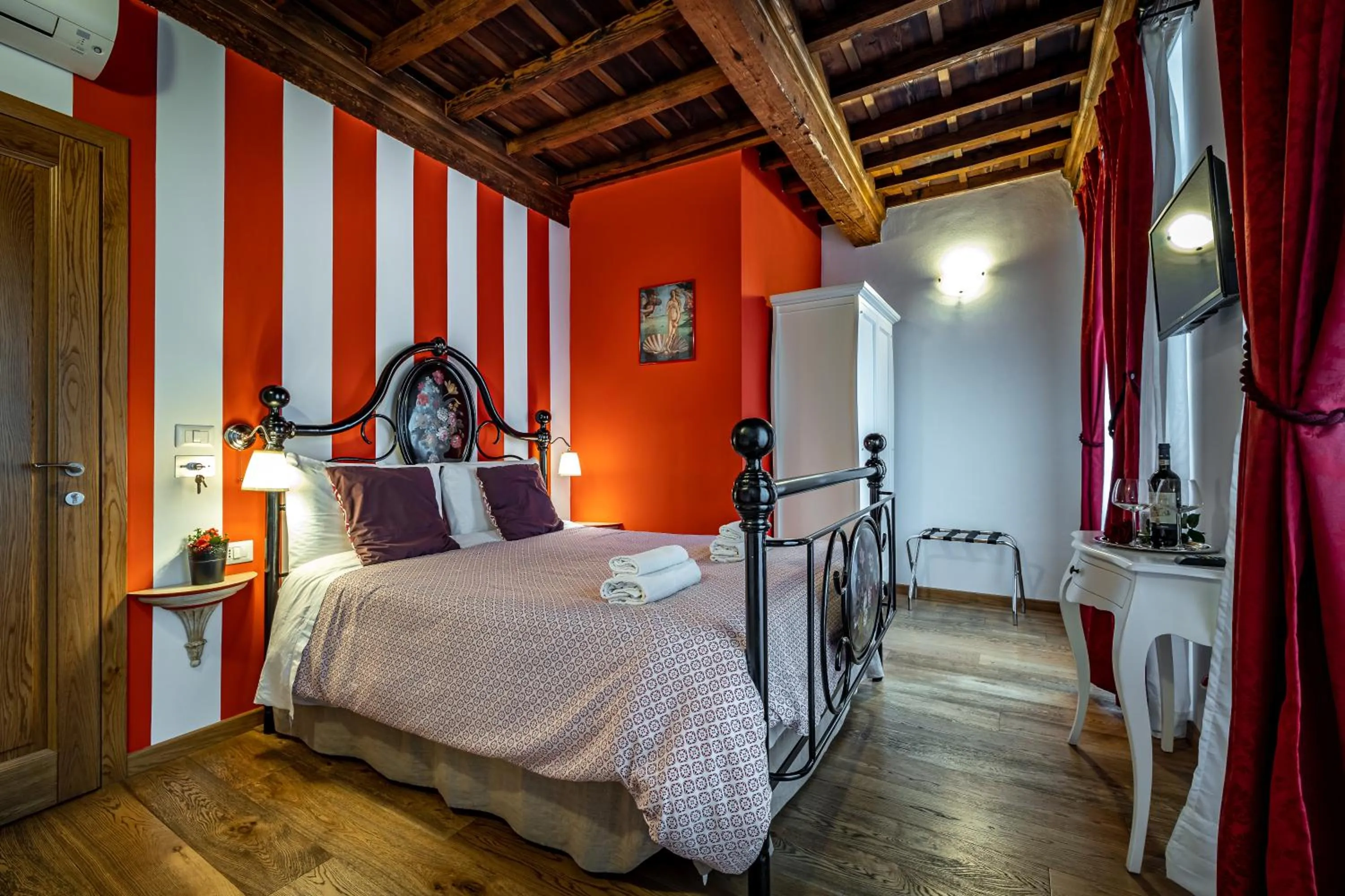 Bed in La Stella d'Oro B&B