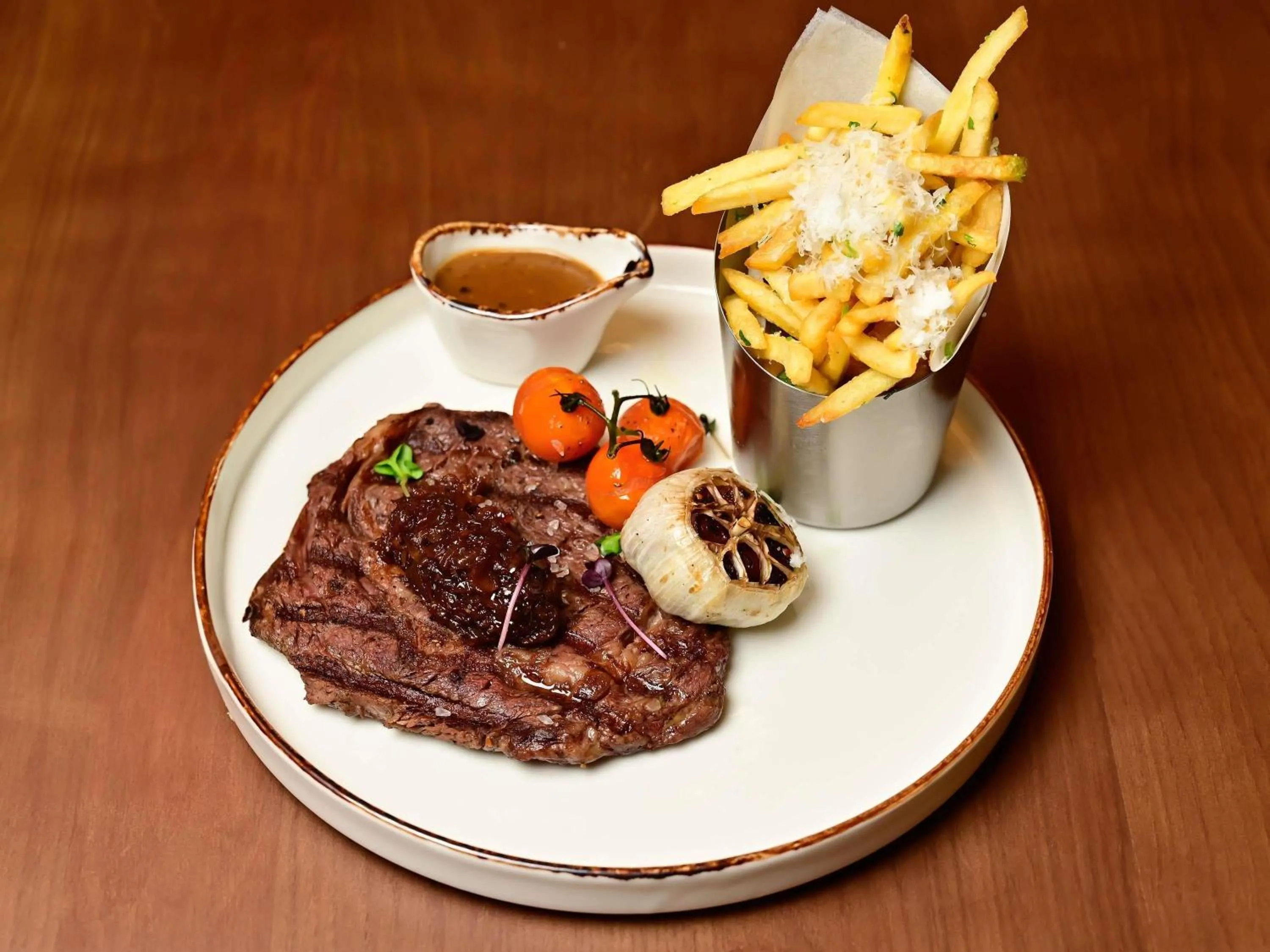 Lounge or bar in Novotel Suites Mall Avenue Dubai