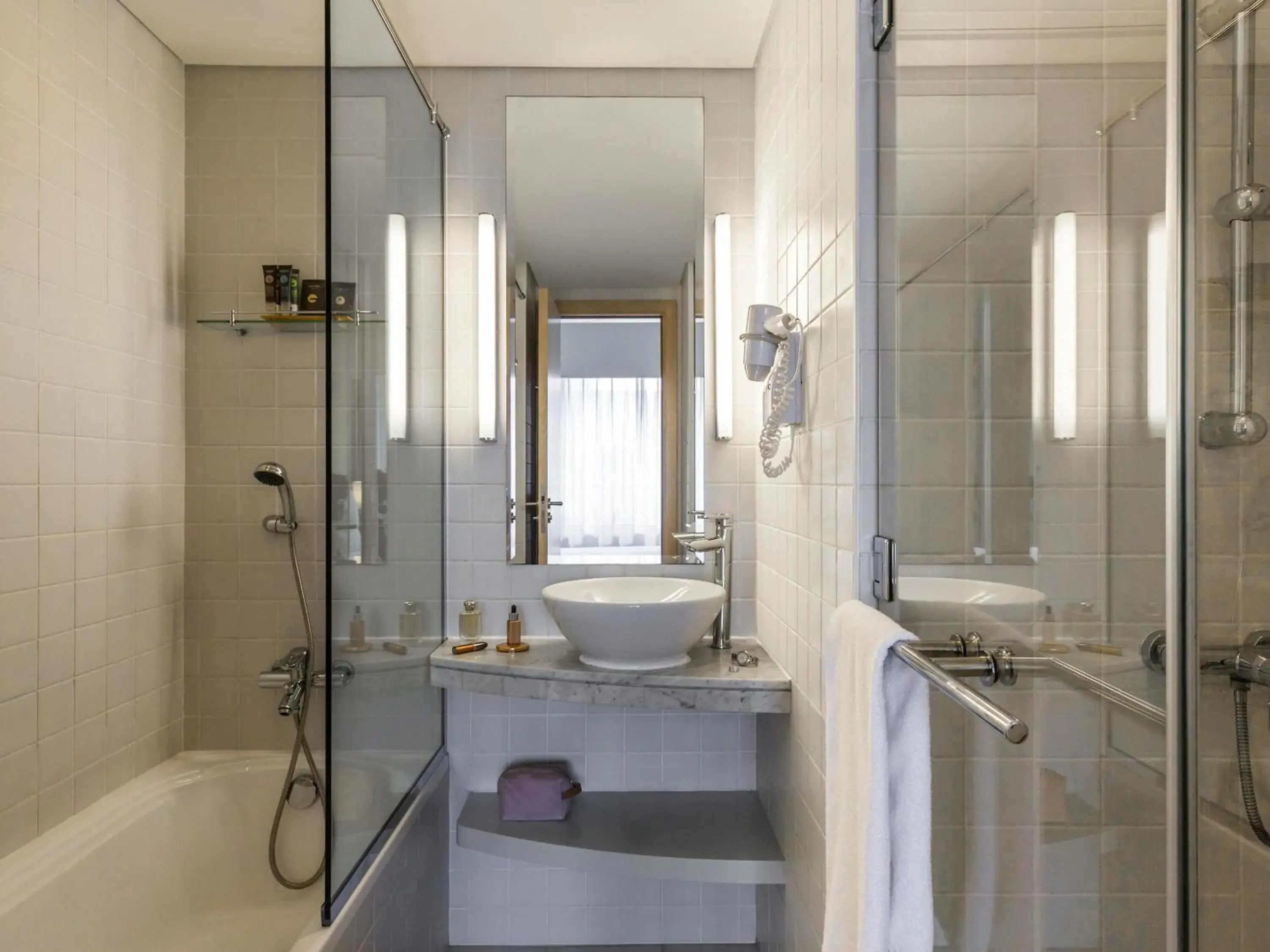 Twin Suite in Novotel Suites Mall Avenue Dubai Twin Suite in Novotel Suites Mall Avenue Dubai