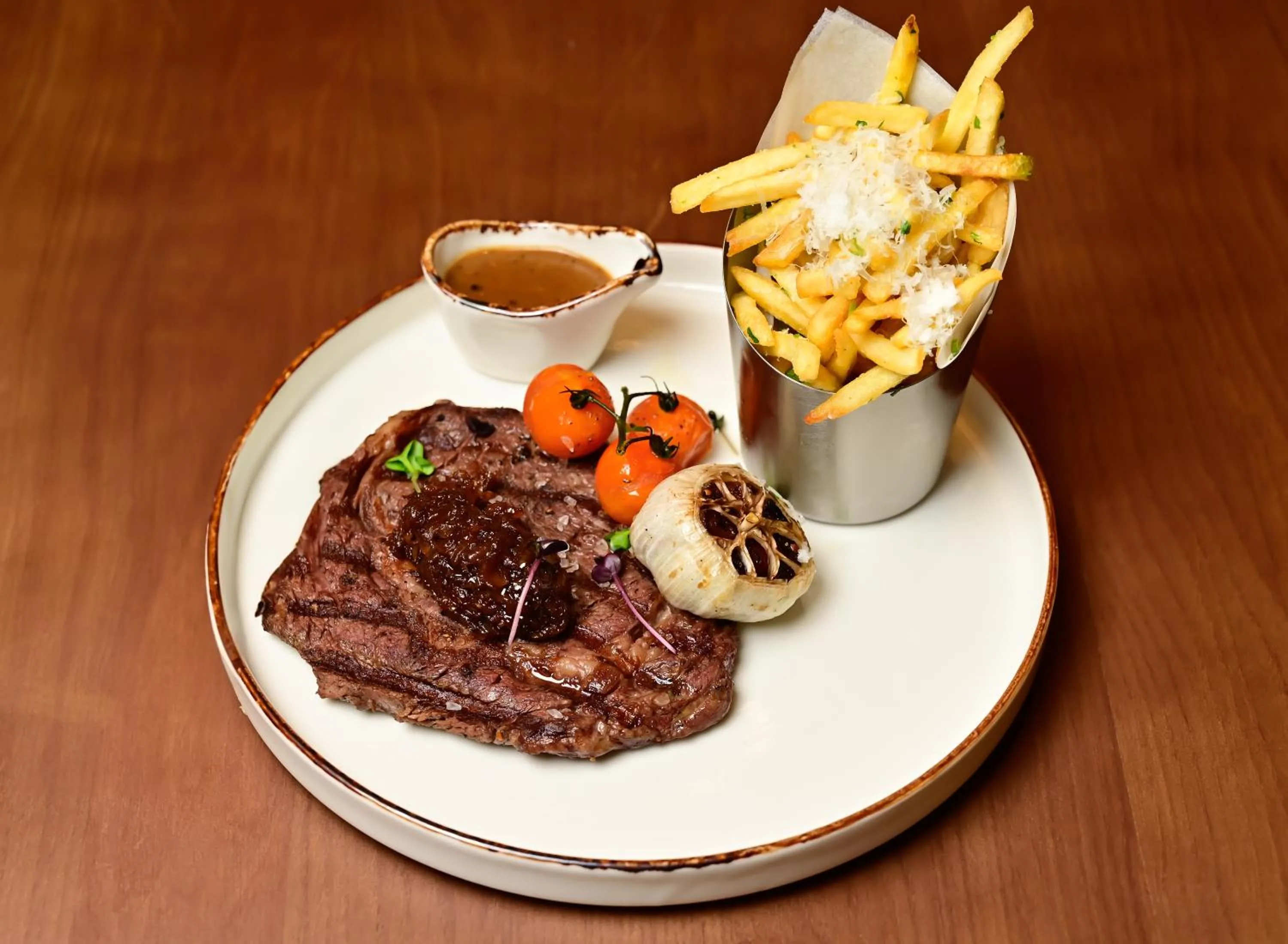 Lounge or bar in Novotel Suites Mall Avenue Dubai